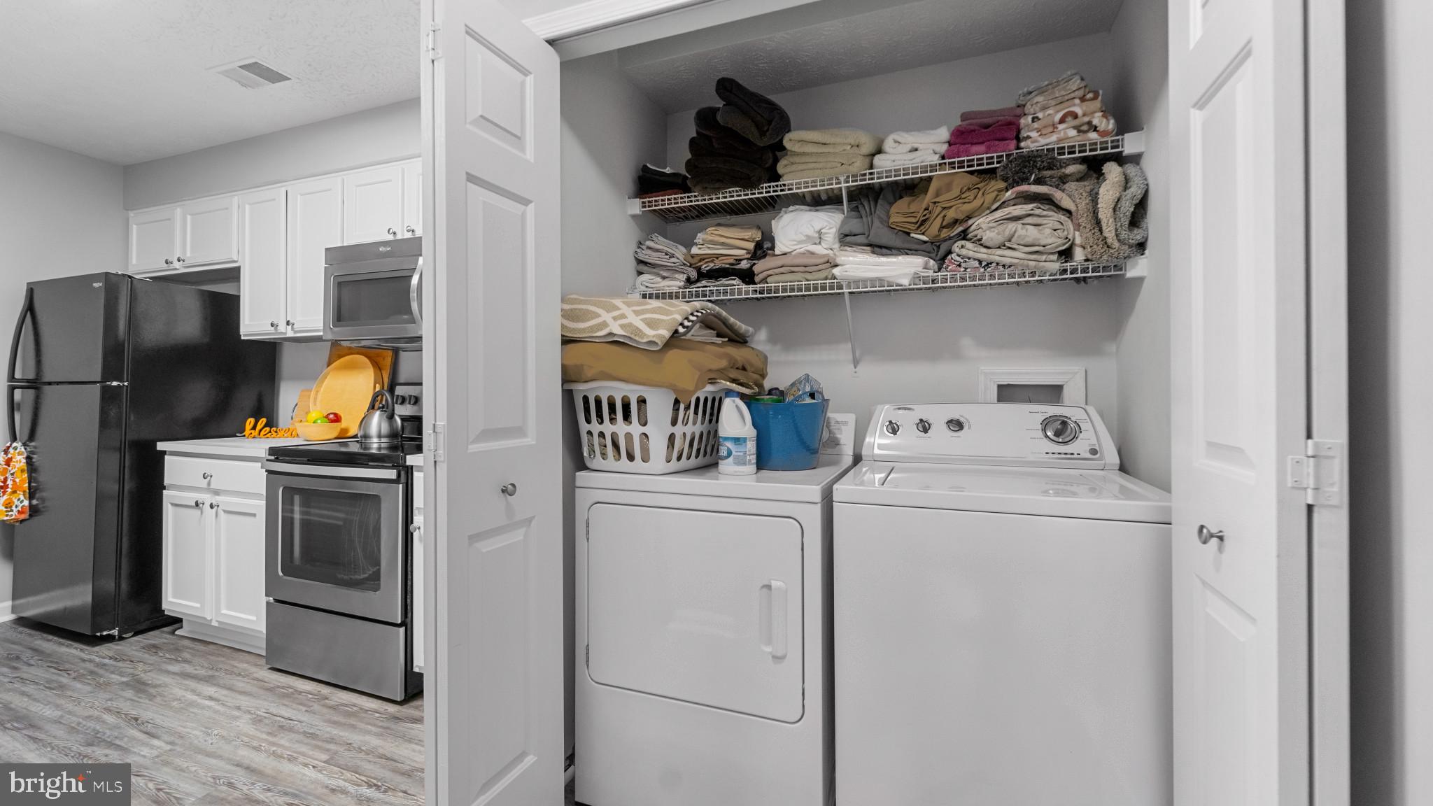 RIDERS RIDGE - Residential