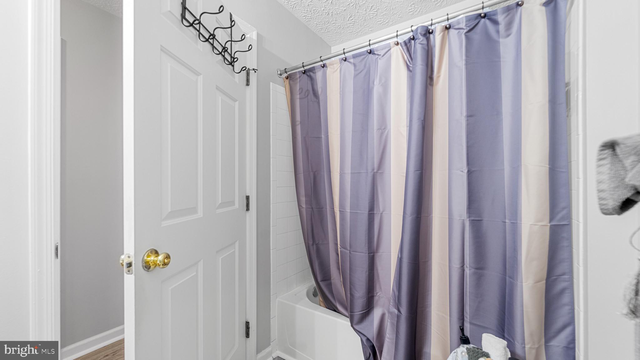 RIDERS RIDGE - Residential