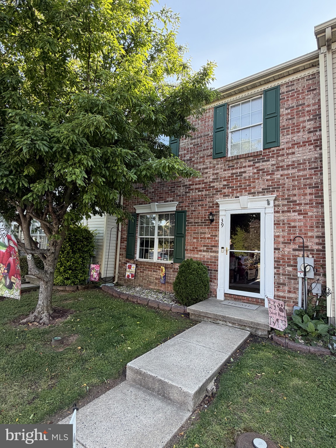 39 CHARTWELL COURT