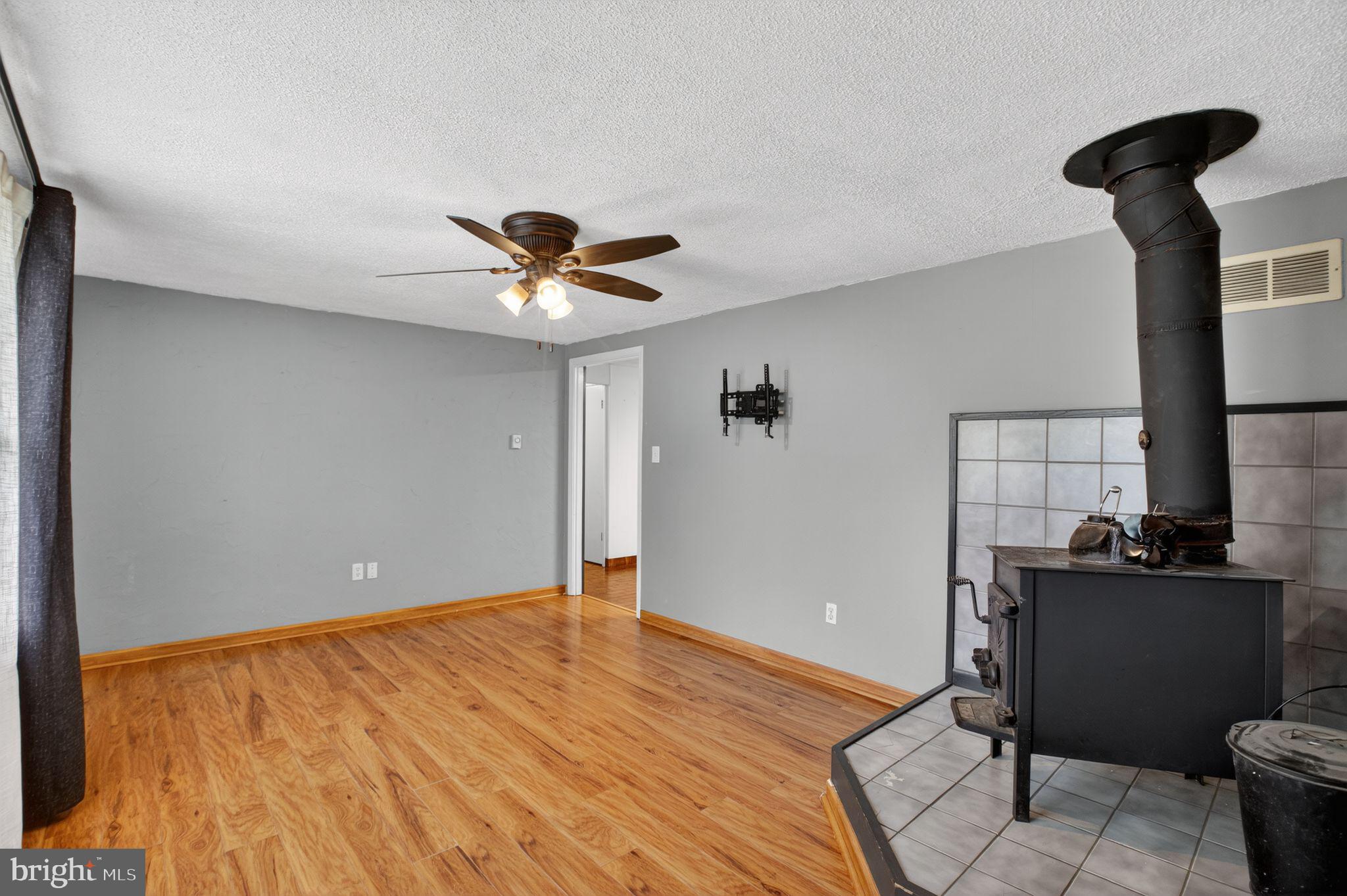 CLIFFTON ON THE POTOMAC - Residential