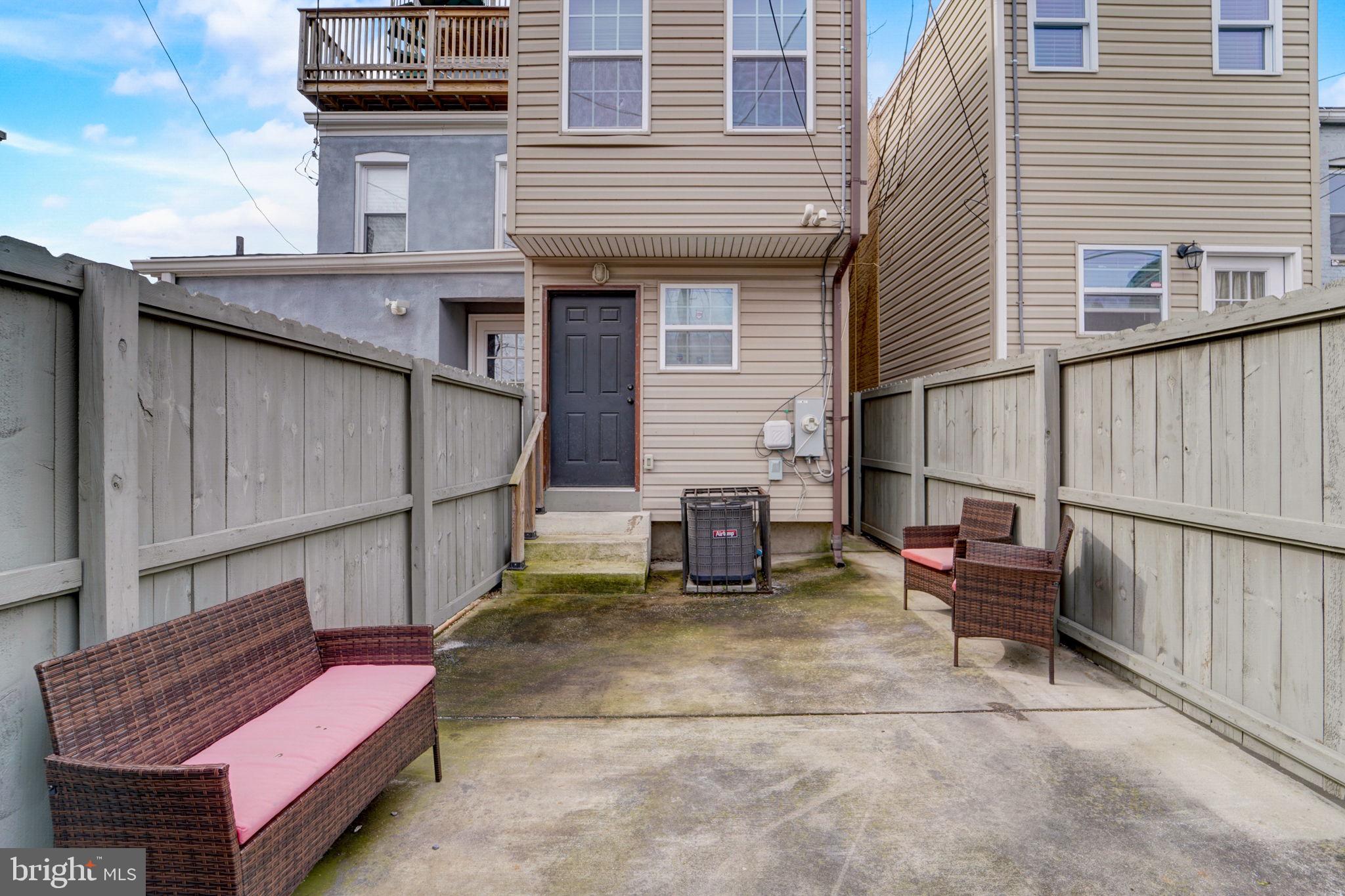 WASHINGTON VILLAGE - Residential Lease