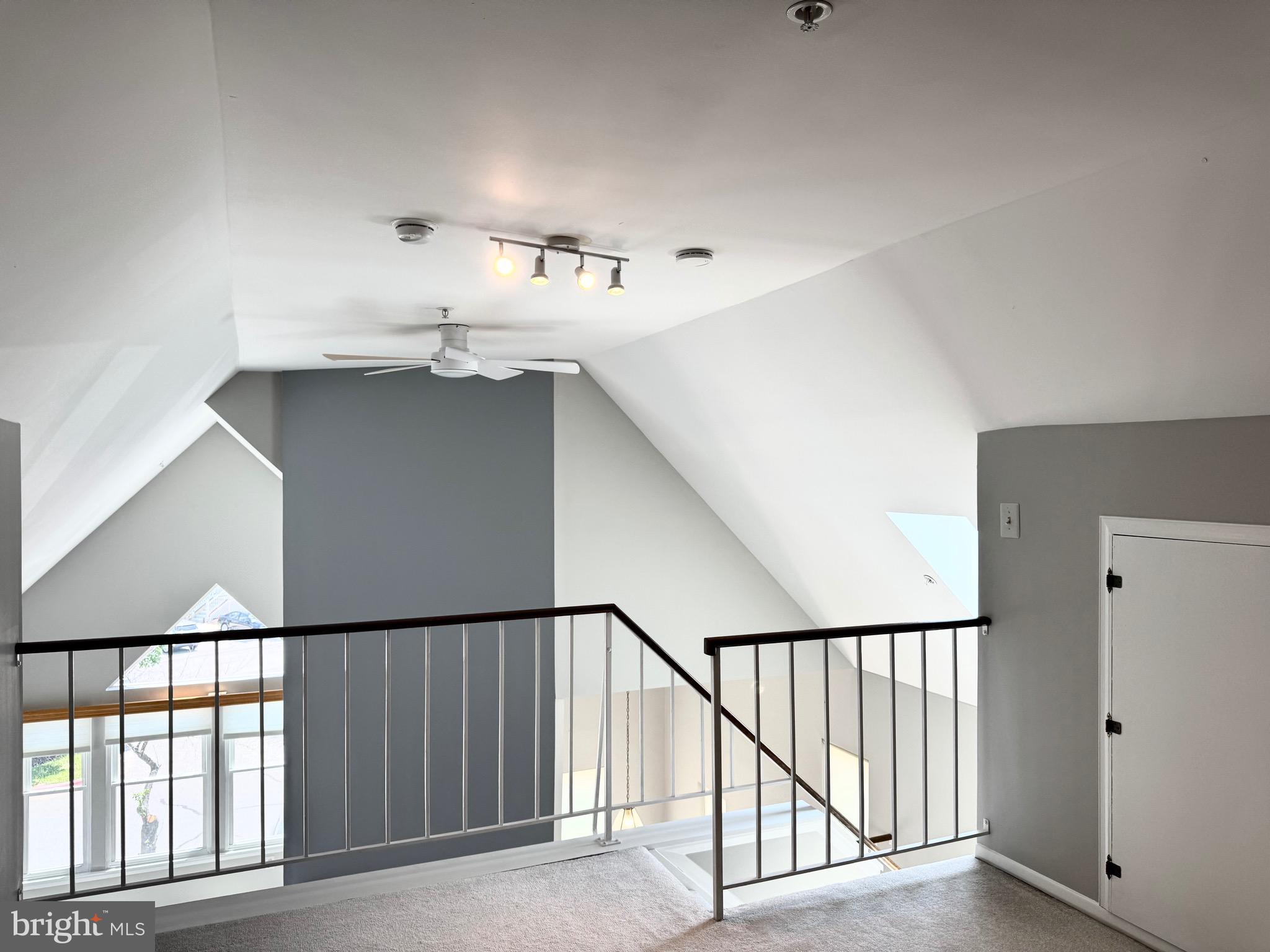 WOODLAND VILLAGE - Residential