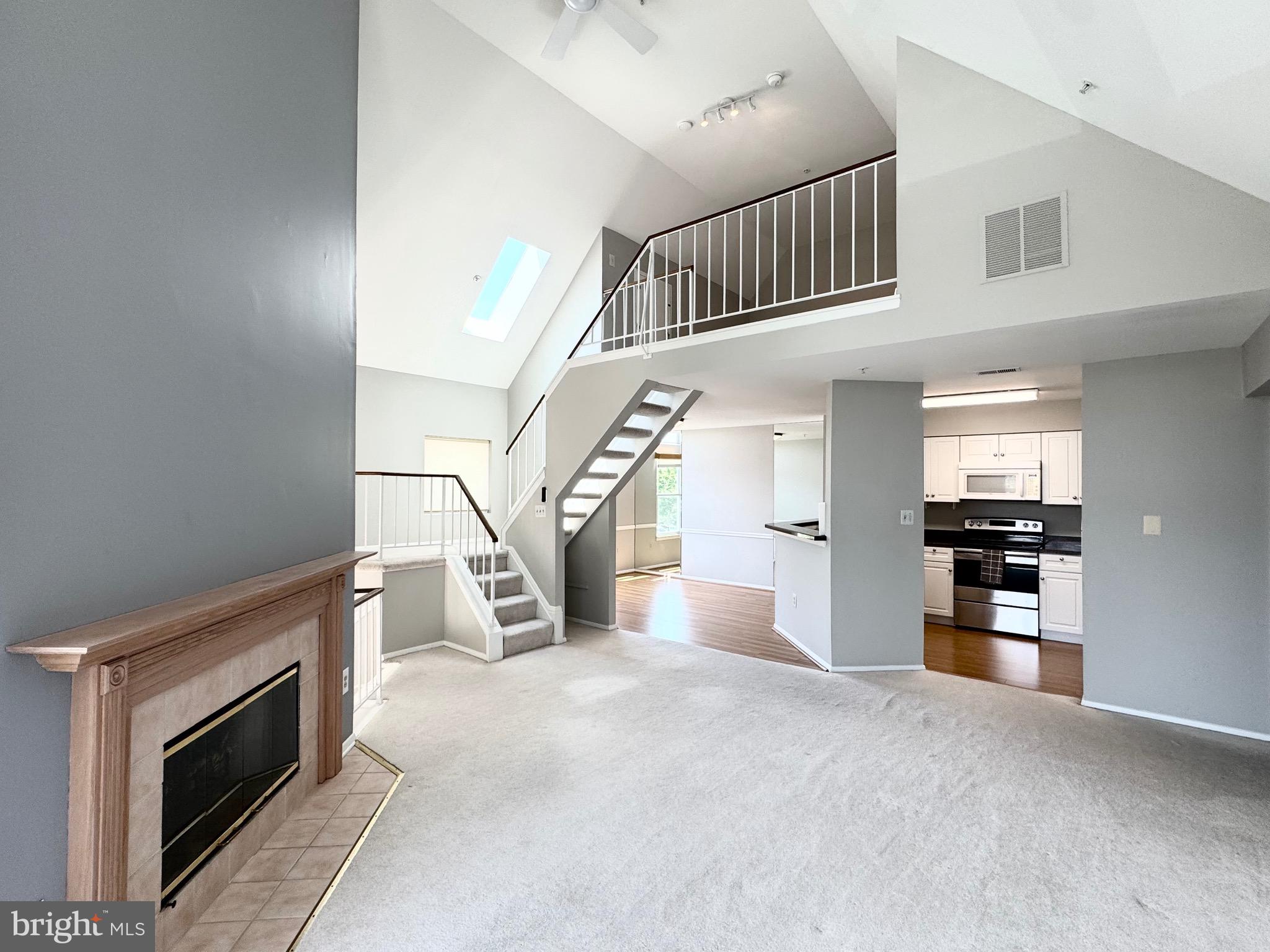 WOODLAND VILLAGE - Residential