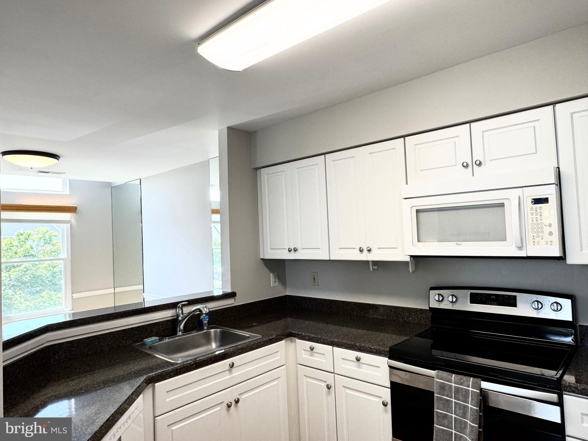 WOODLAND VILLAGE - Residential