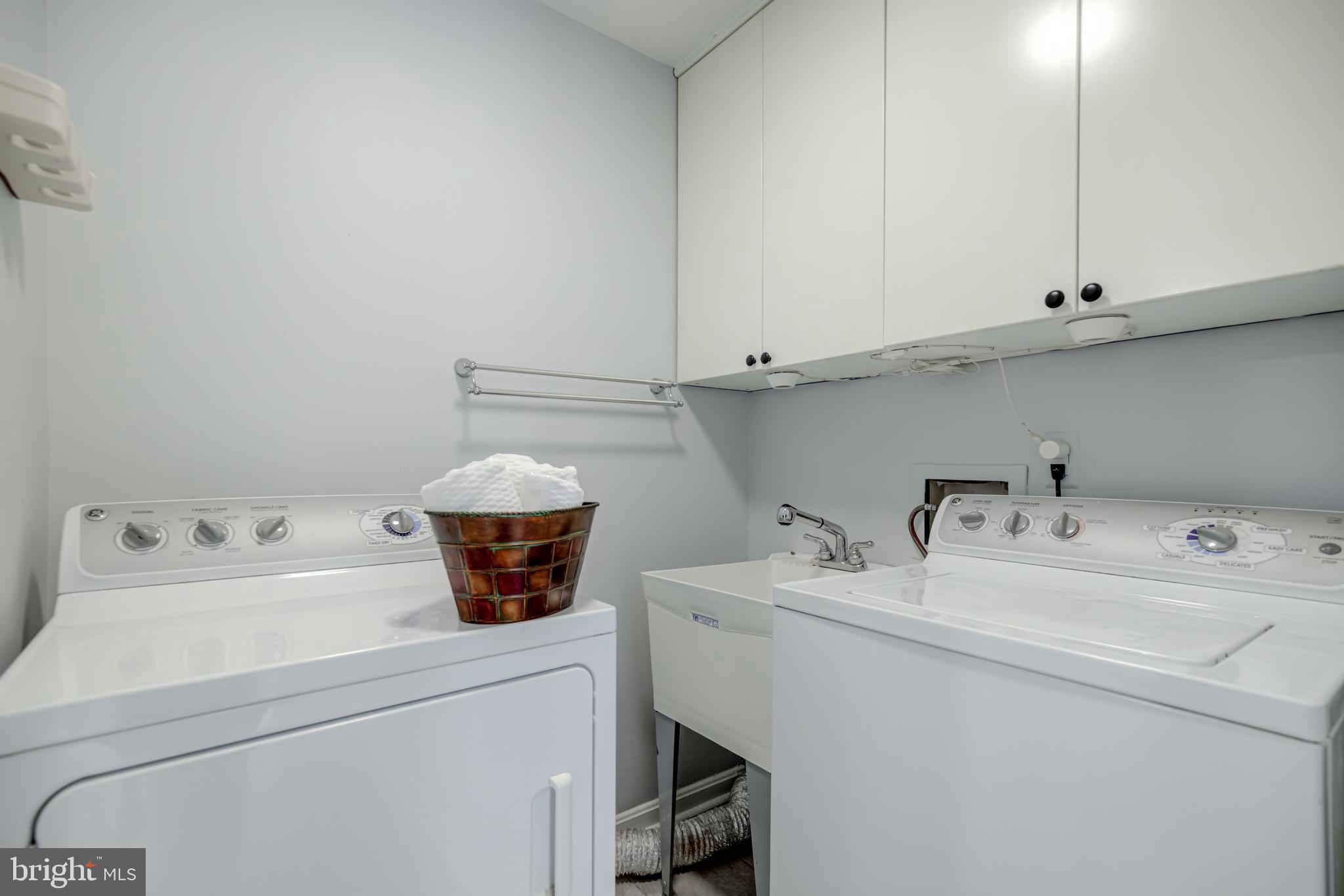 COUNTRYSIDE - Residential