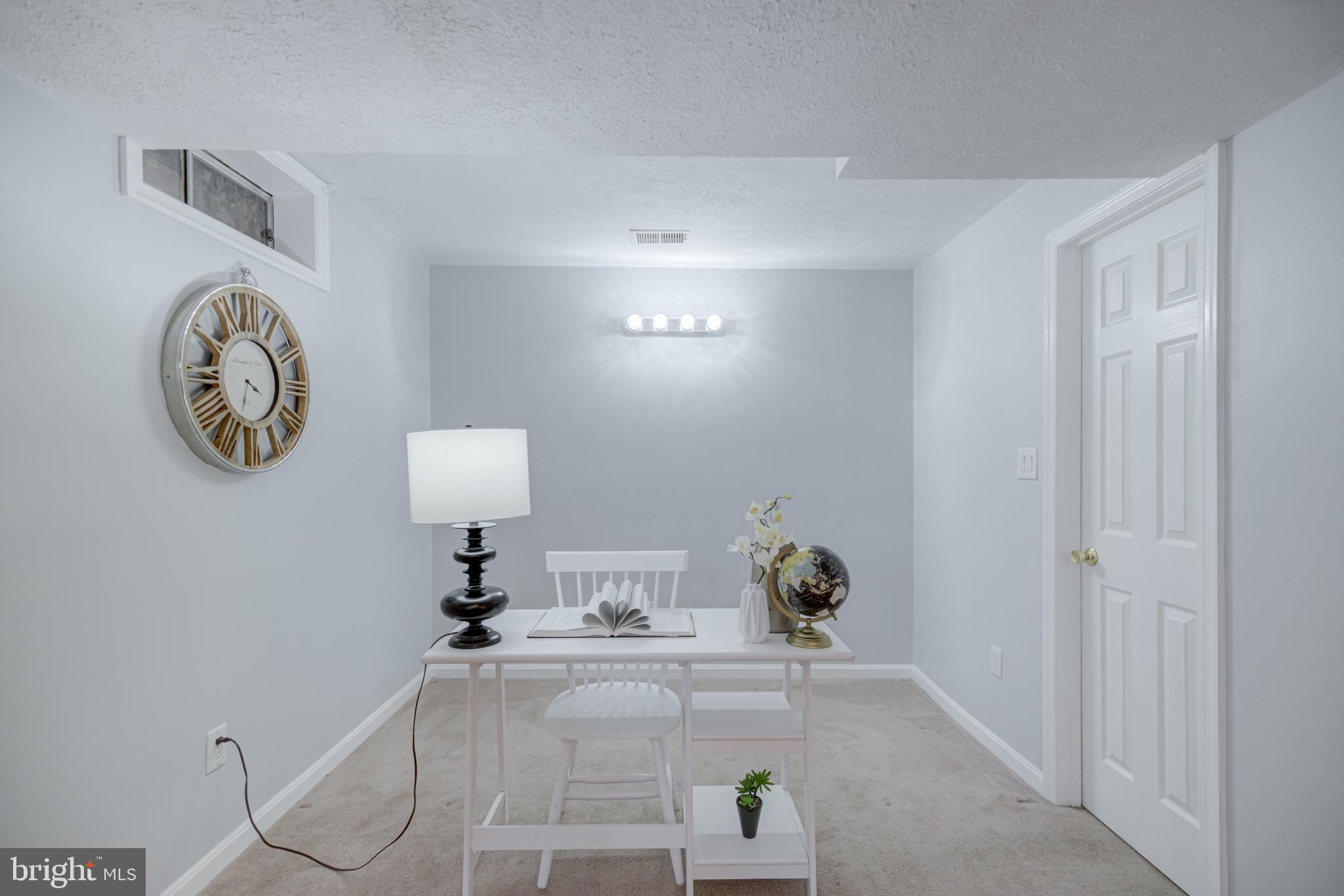 COUNTRYSIDE - Residential