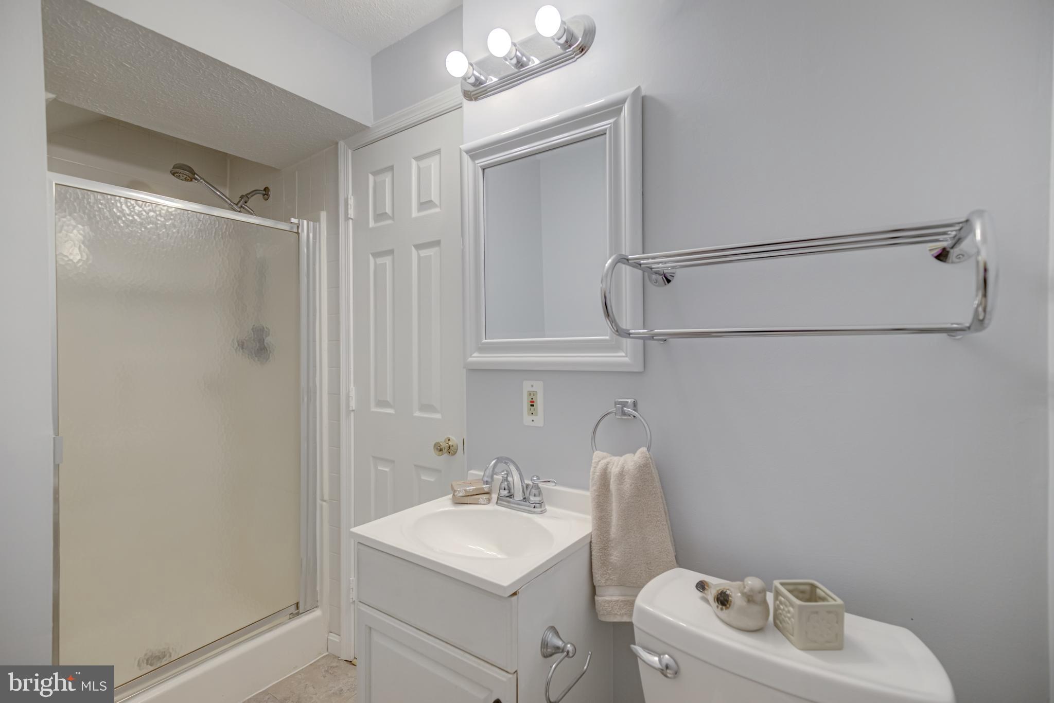 COUNTRYSIDE - Residential