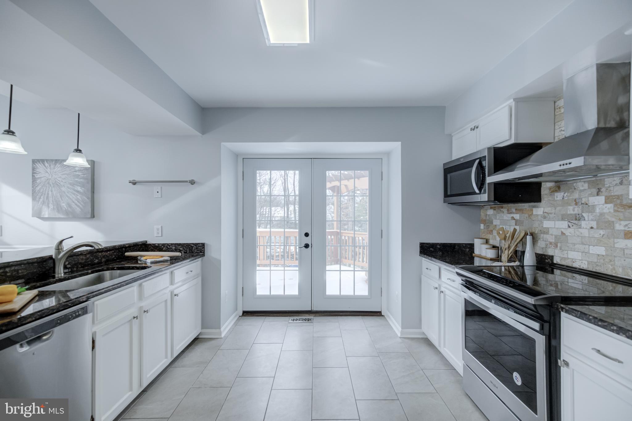 COUNTRYSIDE - Residential