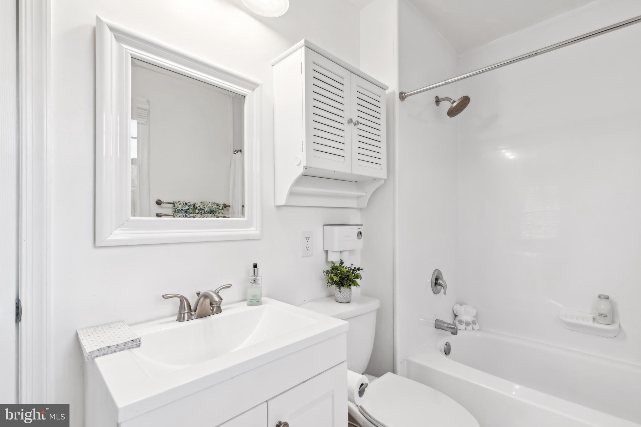 CAPE ST CLAIRE - Residential