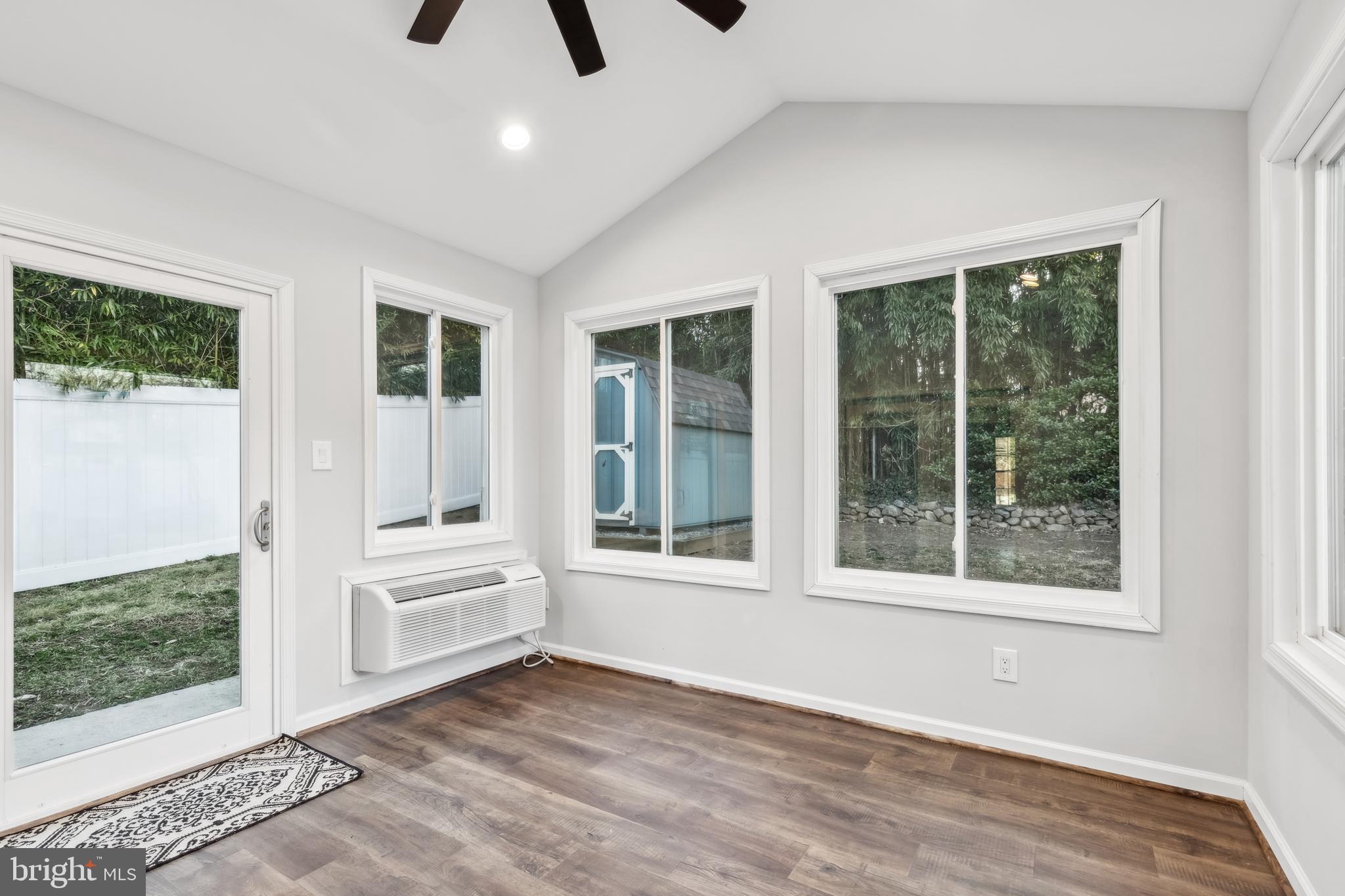 CAPE ST CLAIRE - Residential