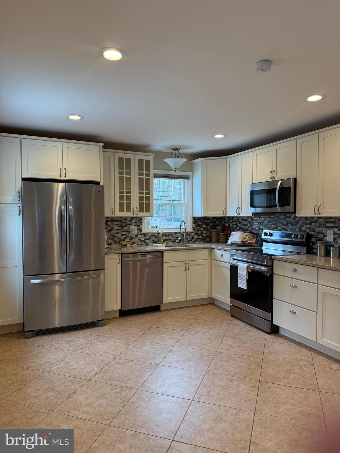 CAPE ST CLAIRE - Residential