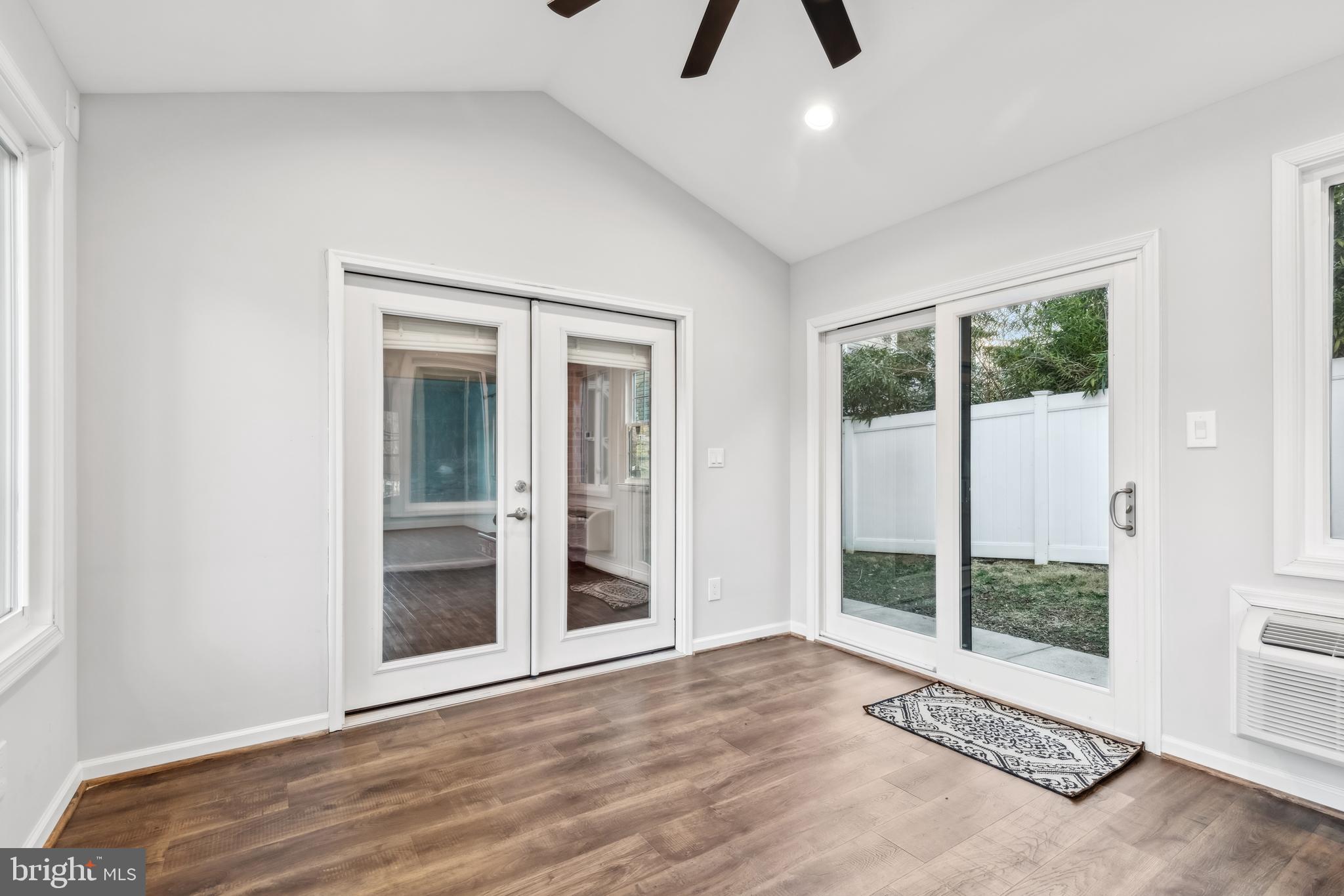 CAPE ST CLAIRE - Residential