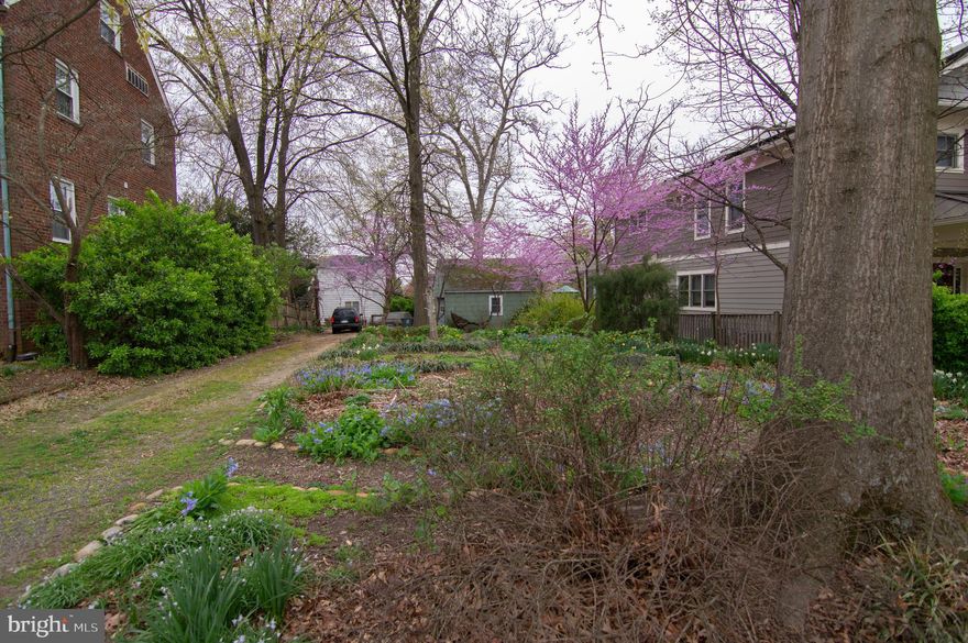 This is TWO LOTS!!   ( lot 45 section 4 Garden City  7,376 SQFT &  Lot 6 square 8 Livingston HTS  6,000 SQFT) 2401 N Dickerson is a tear down, no showings of 2401 Dickerson.  Lot extends from Columbus through Dickerson. Perfect for the buyers looking for a large  yard, pool, play area, outdoor living space.  Lots sold together only. Just minutes to D.C., Metro, I66/495.