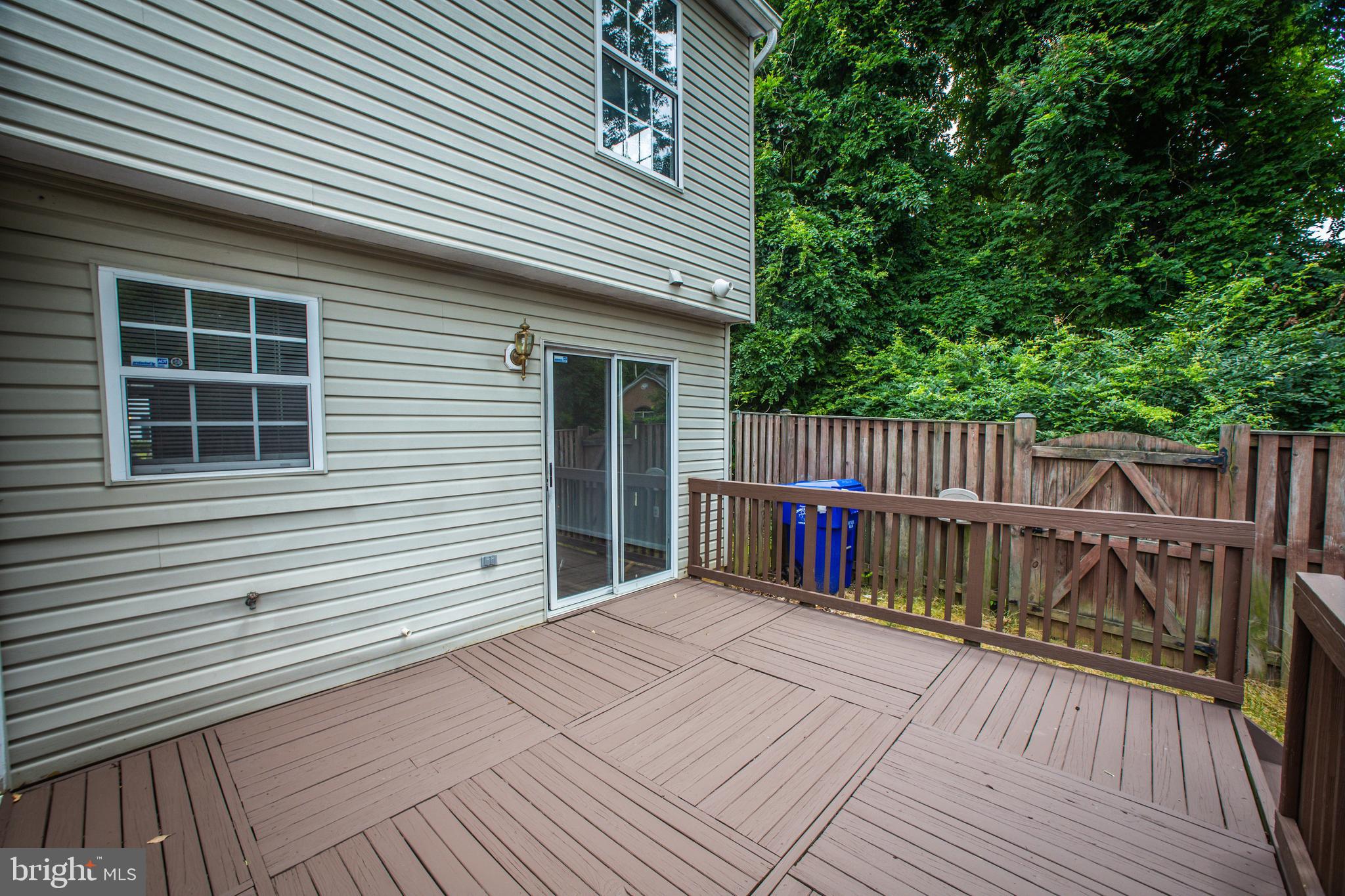 KINGSTON WOODS SUB - Residential Lease