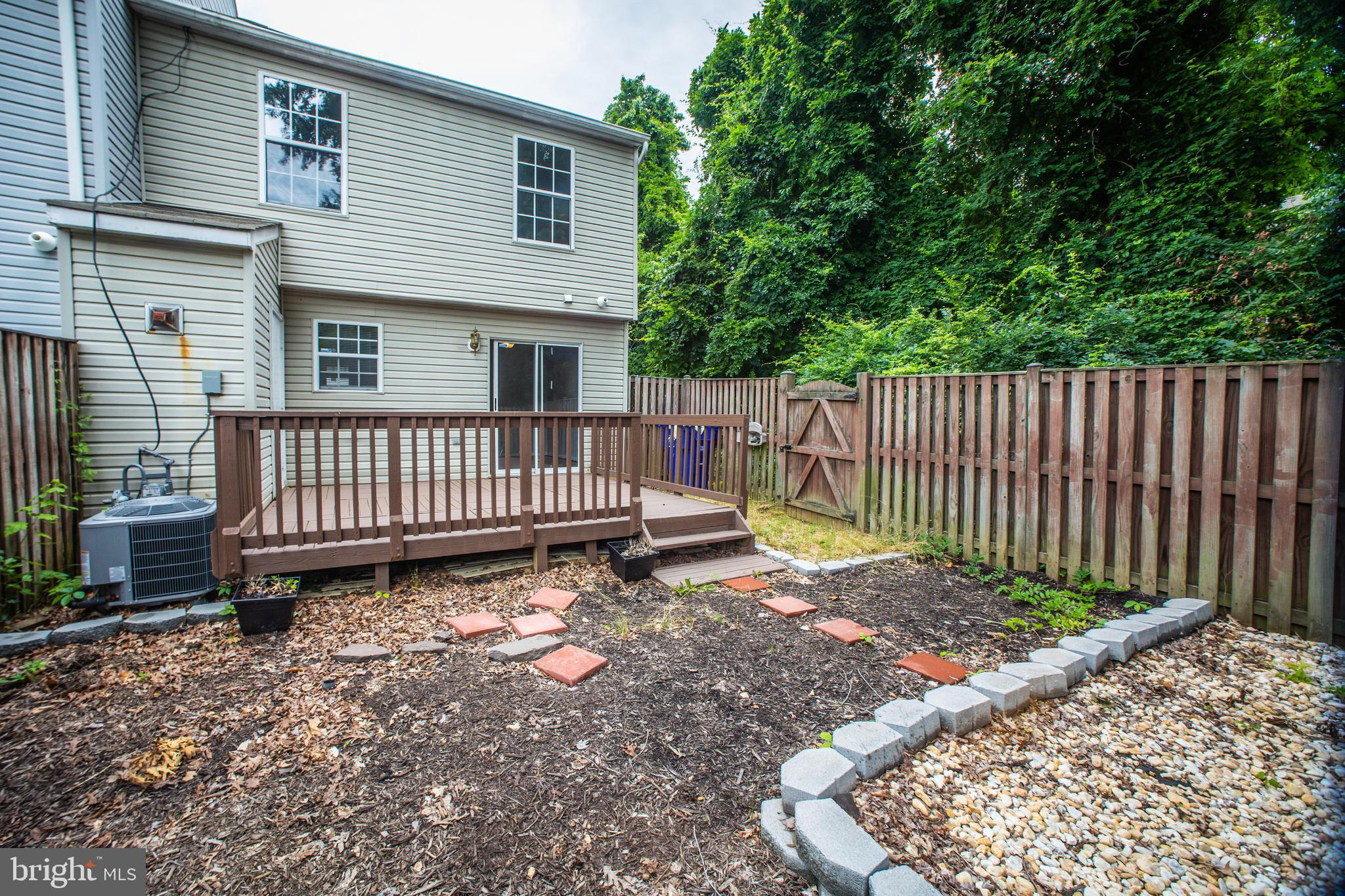 KINGSTON WOODS SUB - Residential Lease