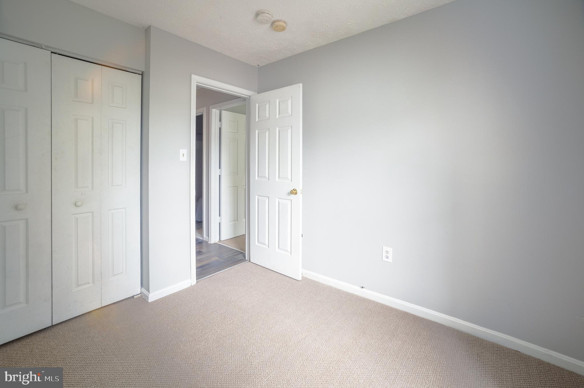 KINGSTON WOODS SUB - Residential Lease