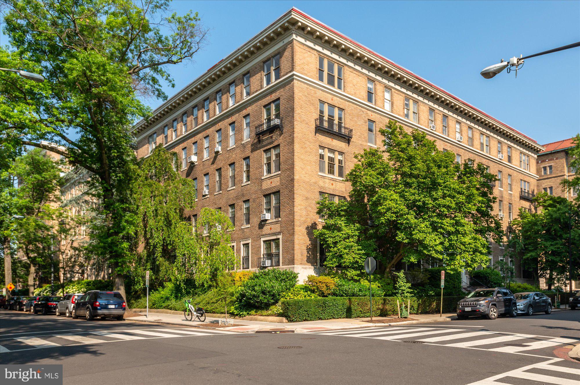 2227 20TH STREET NW 301