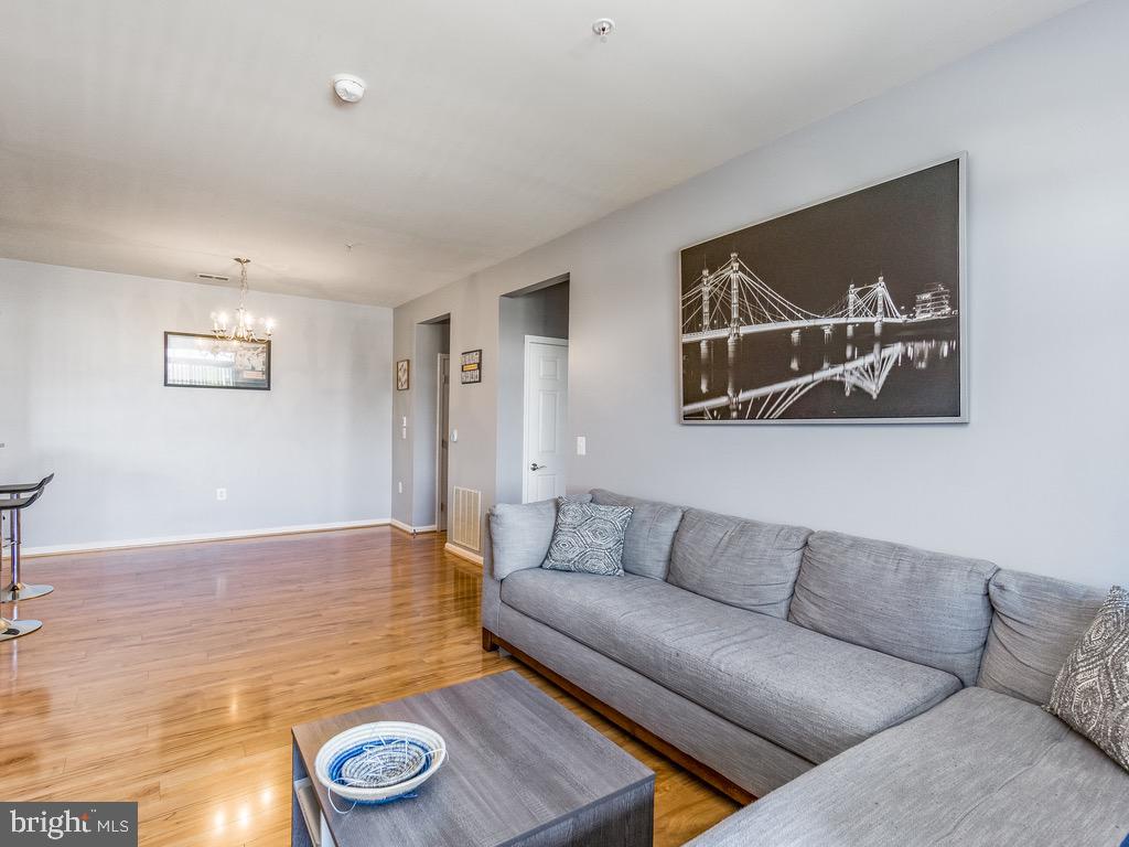 THE ADDISON AT ST PAUL - Residential Lease