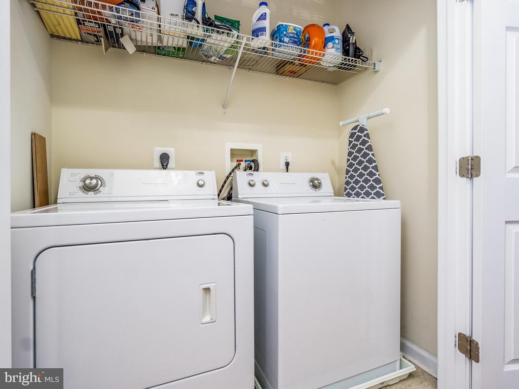 THE ADDISON AT ST PAUL - Residential Lease