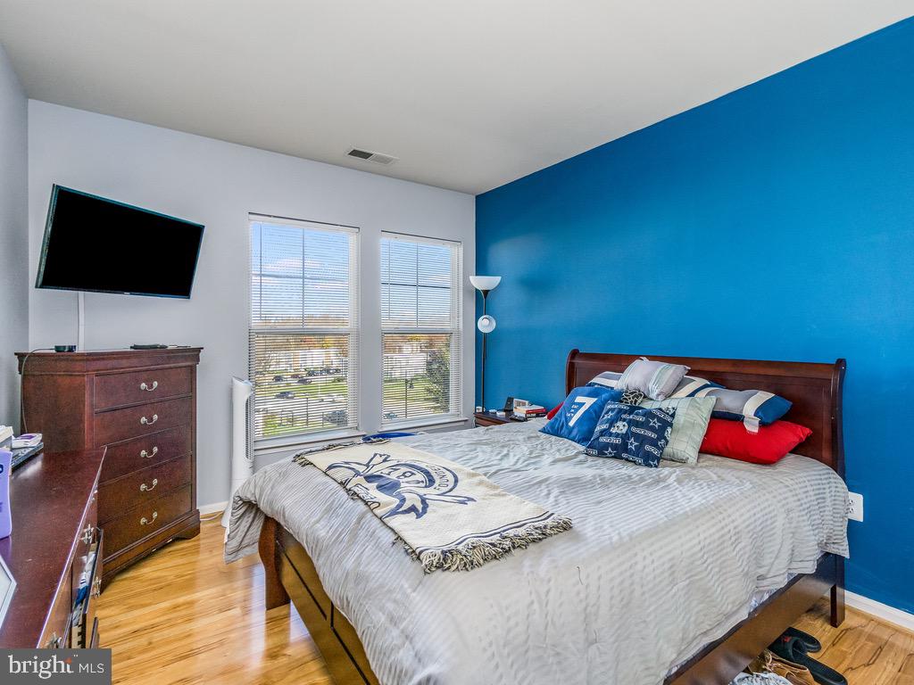 THE ADDISON AT ST PAUL - Residential Lease