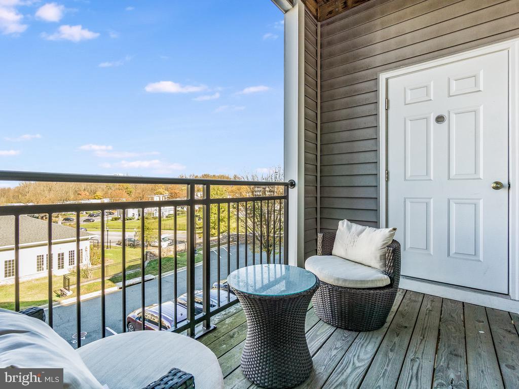 THE ADDISON AT ST PAUL - Residential Lease