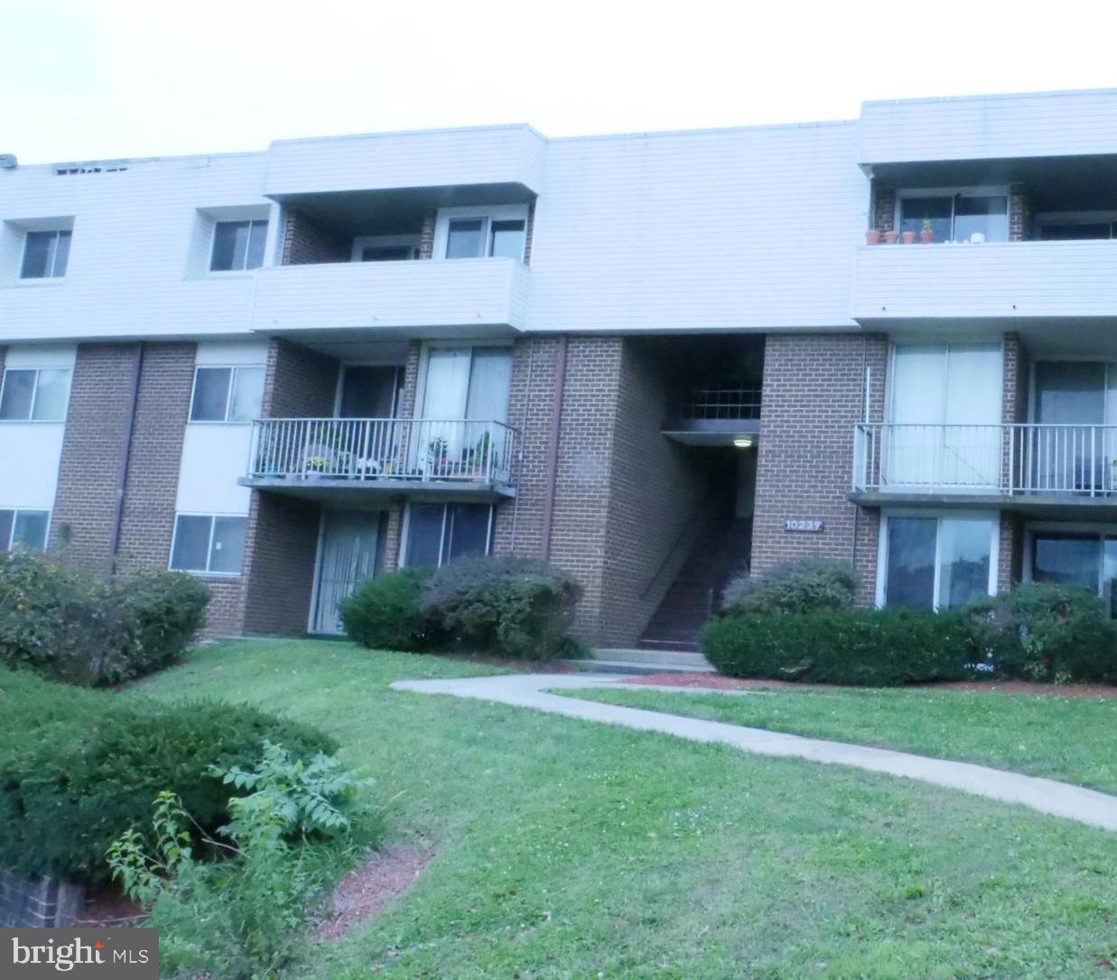 PINES CONDOMINIUM - Residential