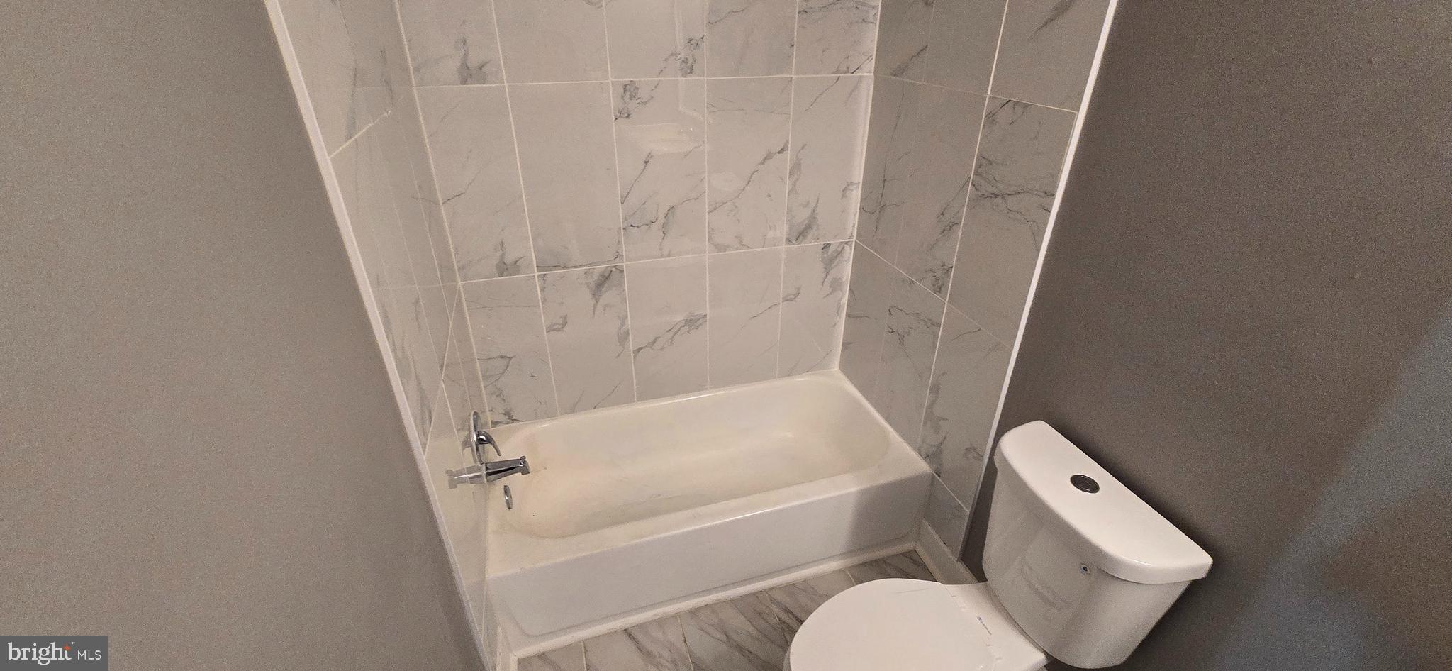 PINES CONDOMINIUM - Residential