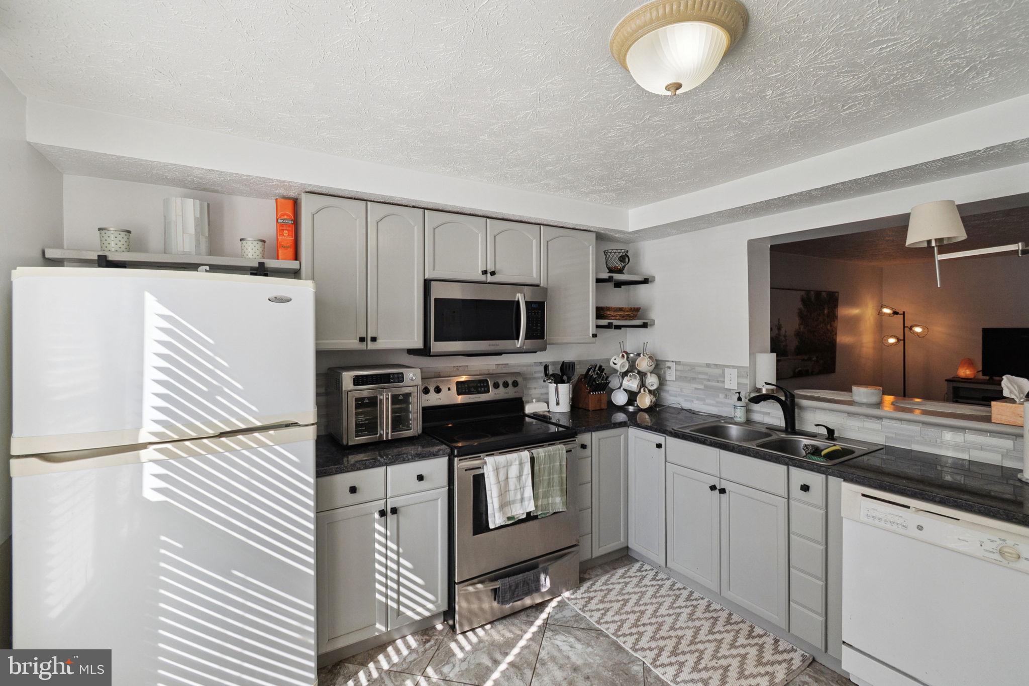 MONTCLAIR - Residential