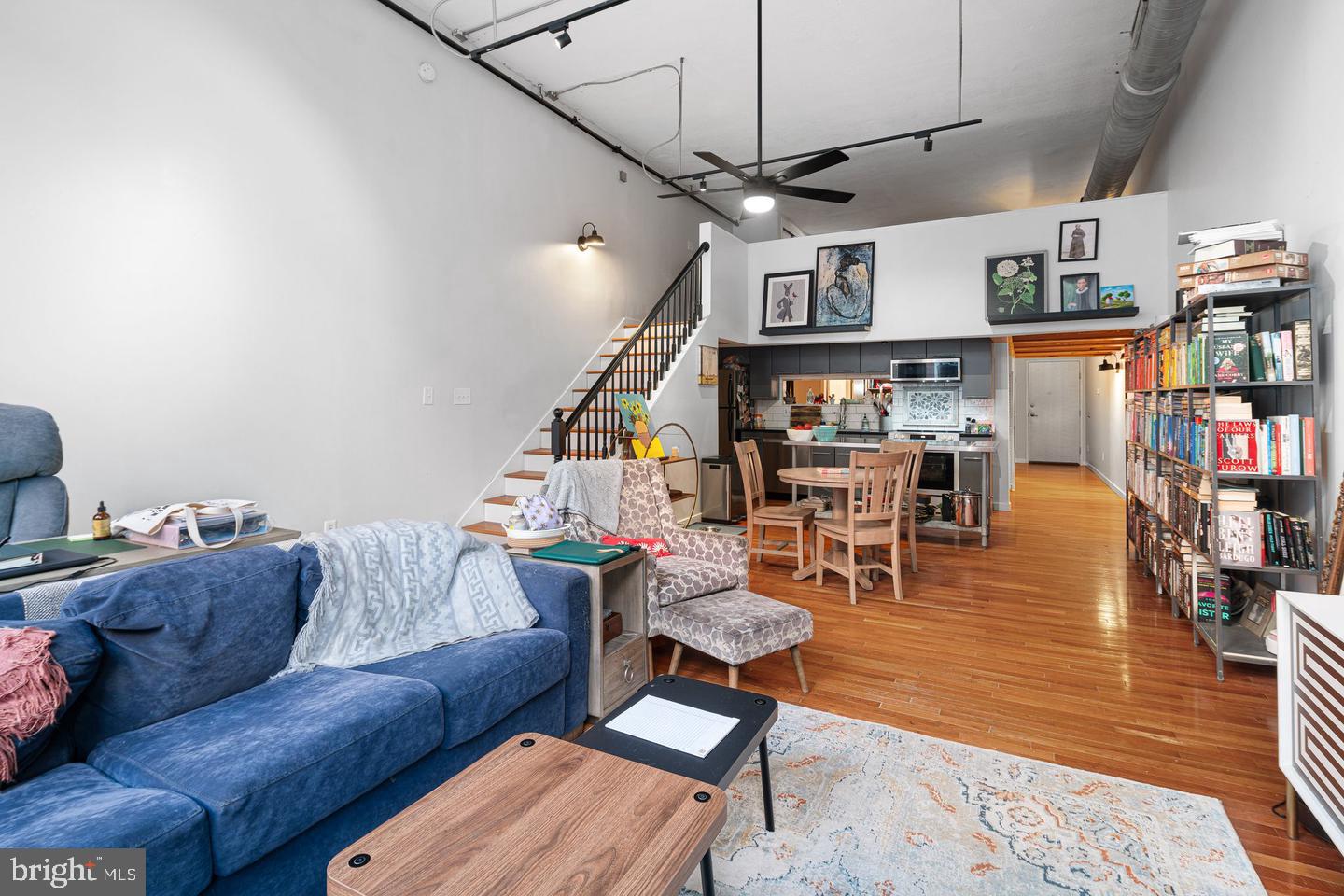 1027 ARCH STREET 31 207