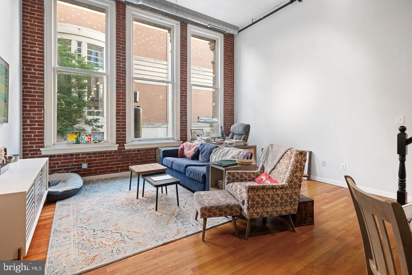 1027 ARCH STREET 31 207