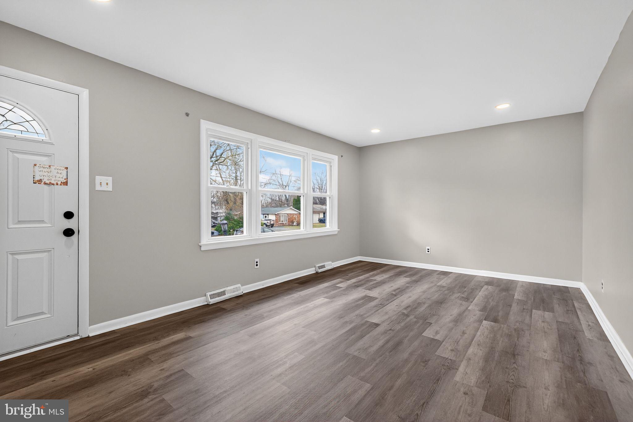 SPEEDWAY - Residential Lease