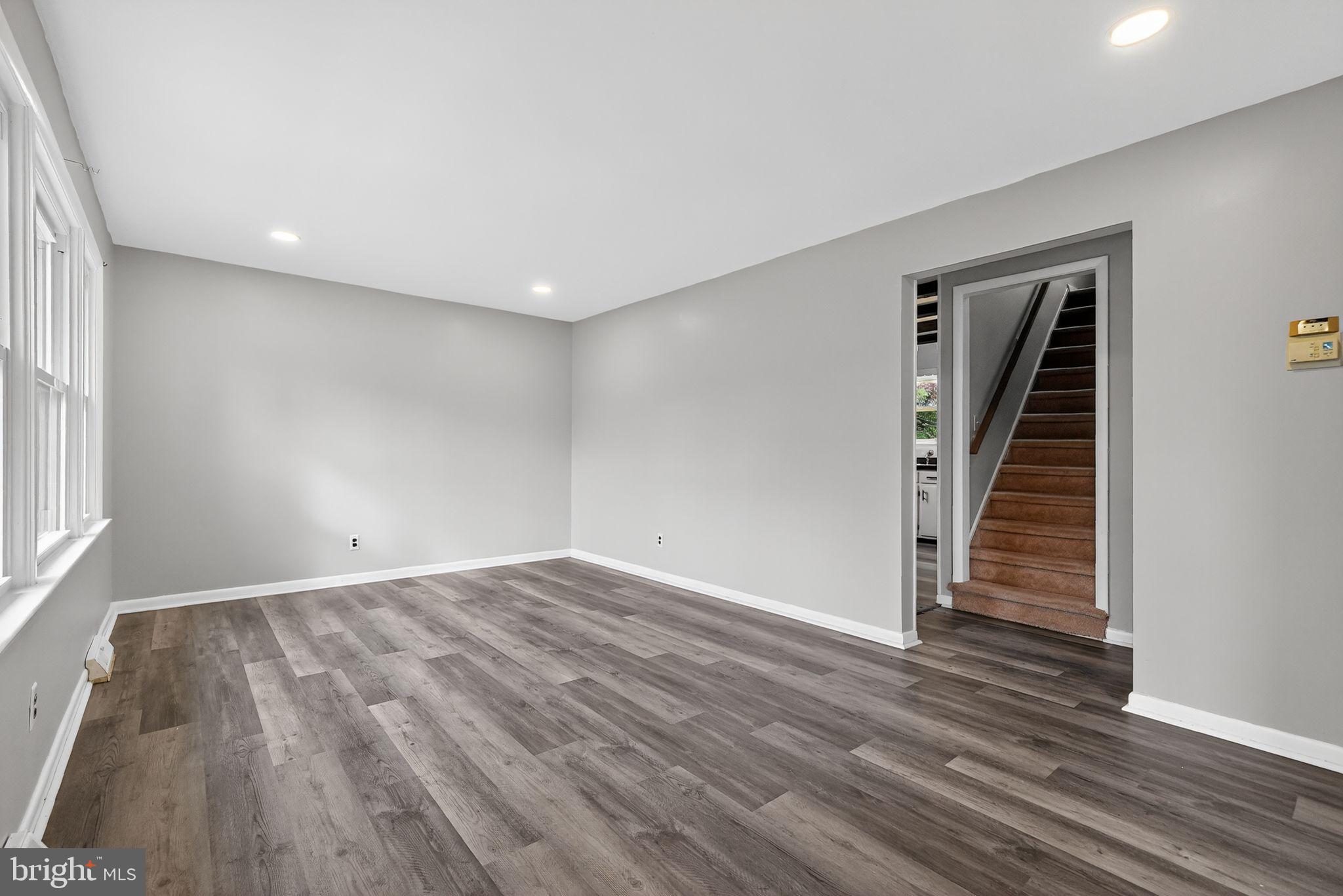 SPEEDWAY - Residential Lease