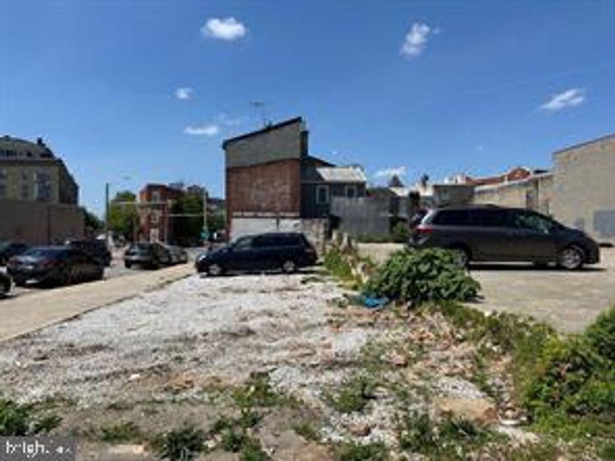 Spacious land avialable for sale now! It is zoned commercial and residential. Don't miss this amazing opportunity.