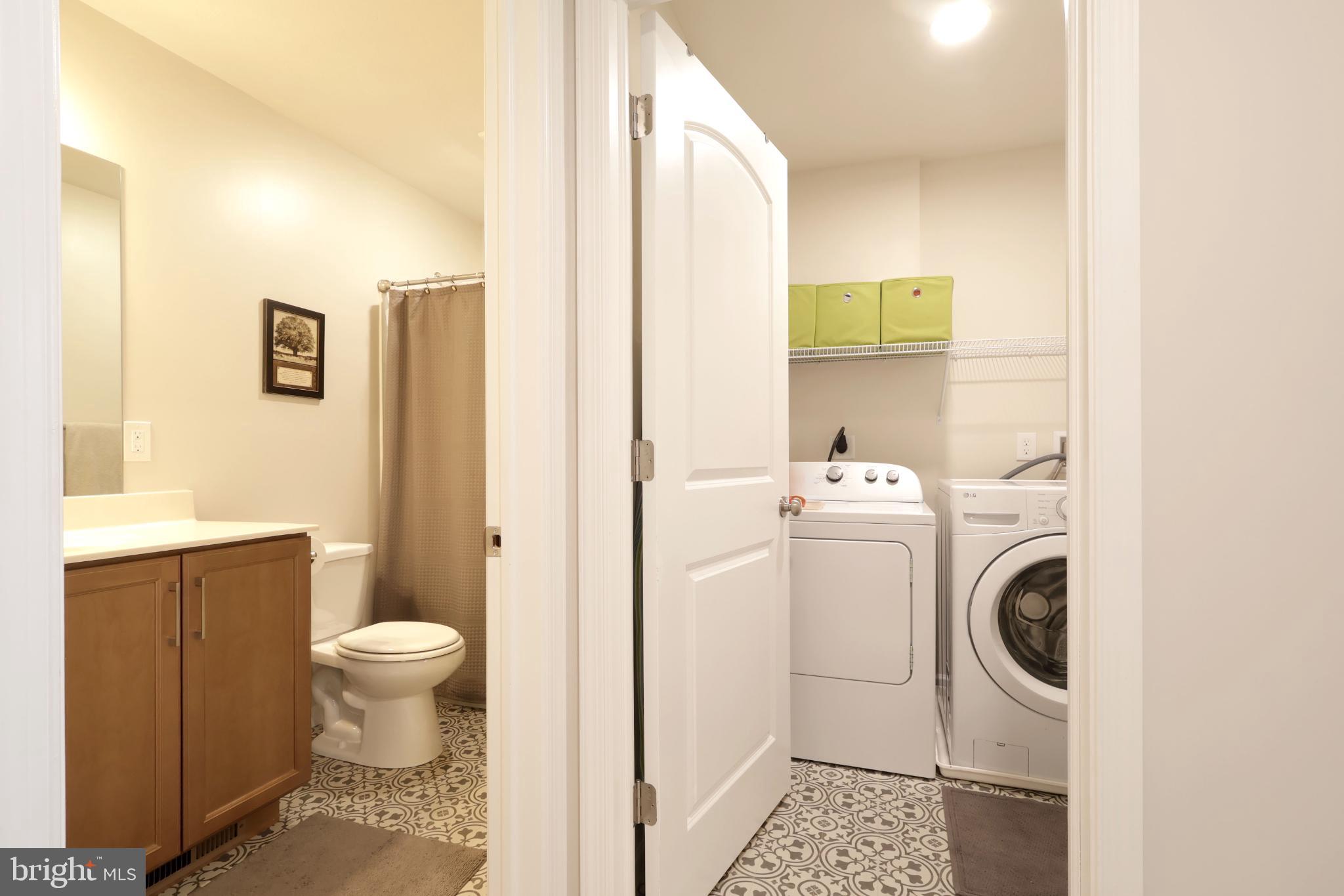 GRAYS POINTE - Residential