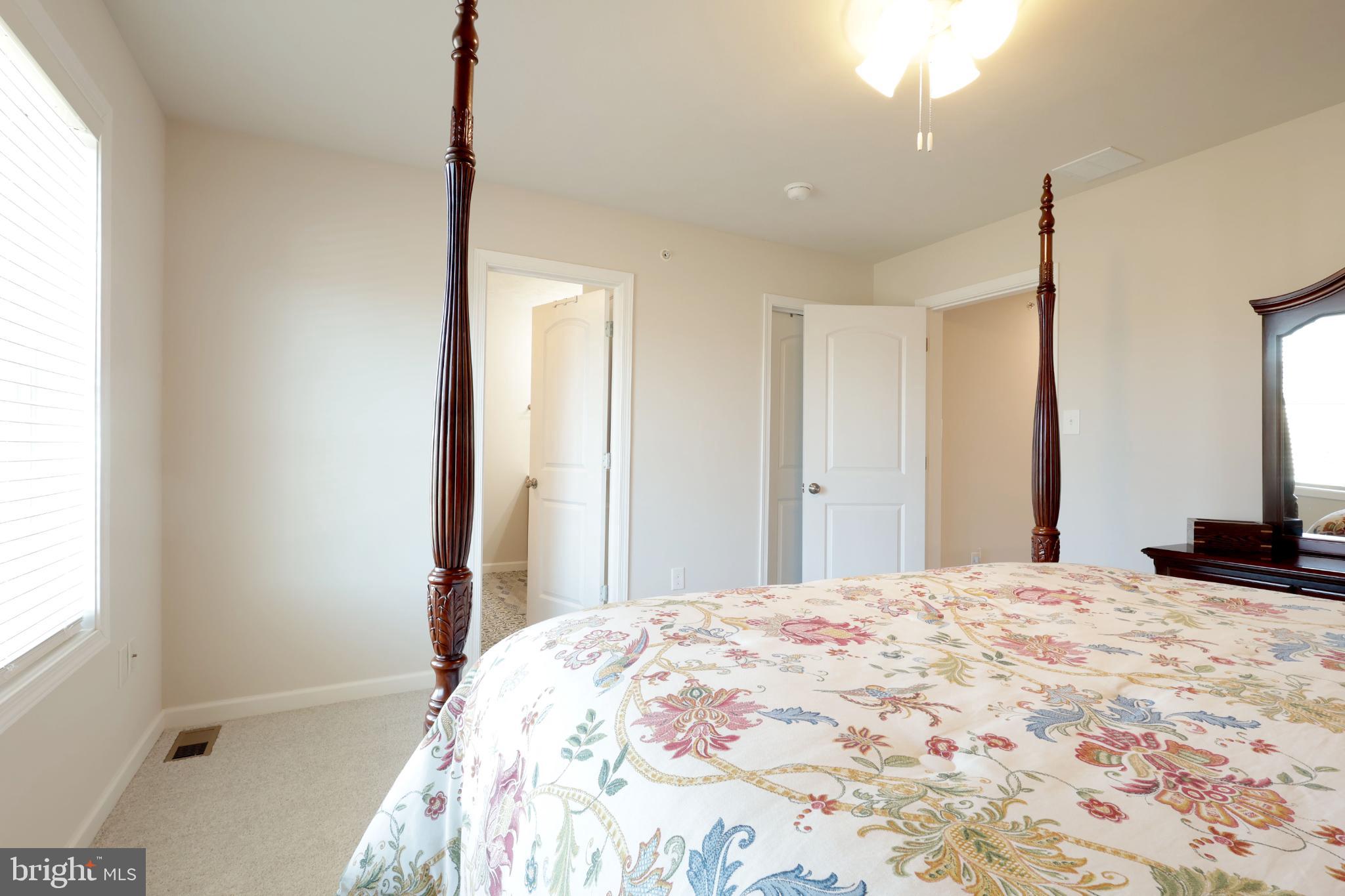 GRAYS POINTE - Residential