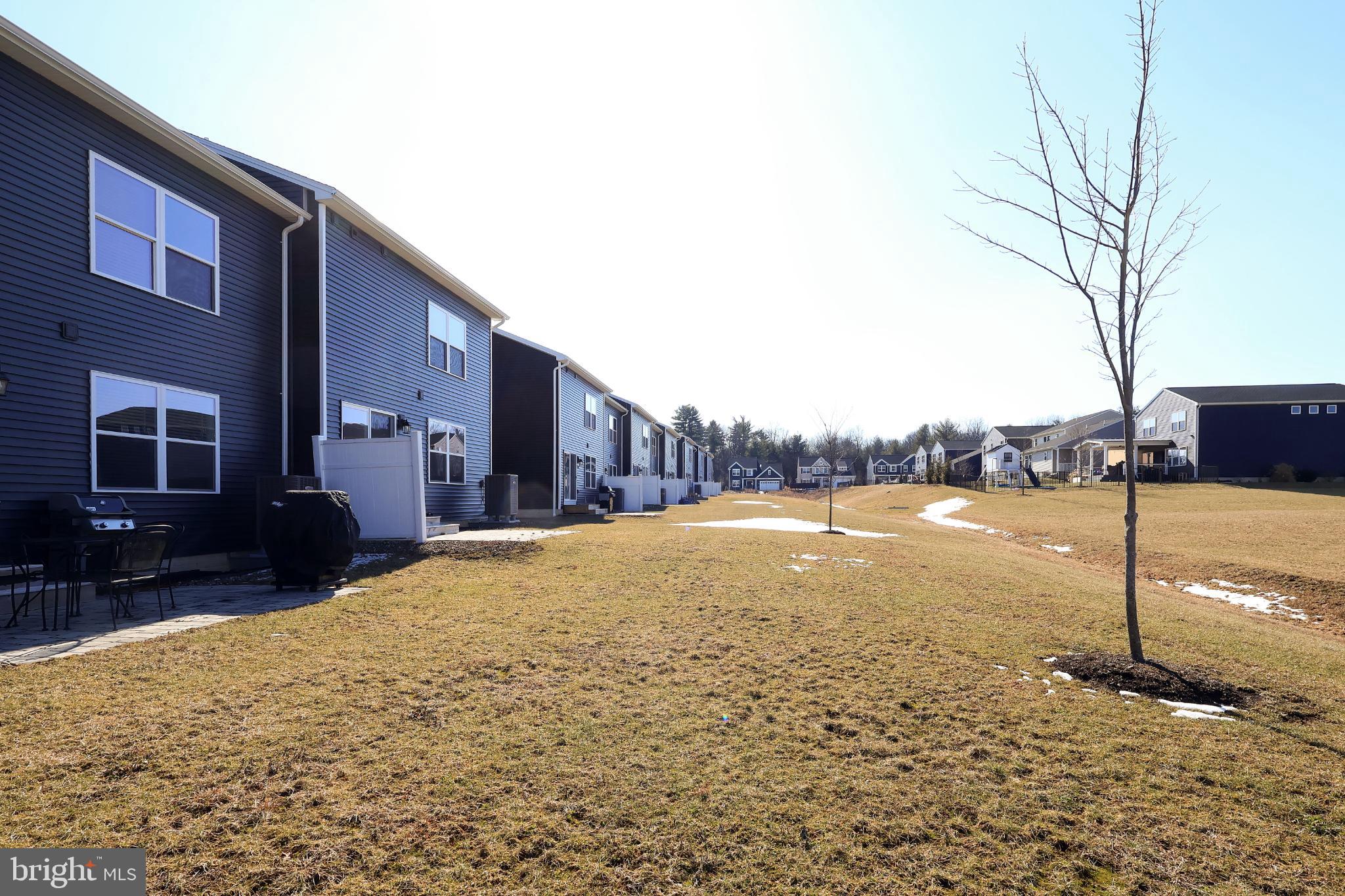 GRAYS POINTE - Residential