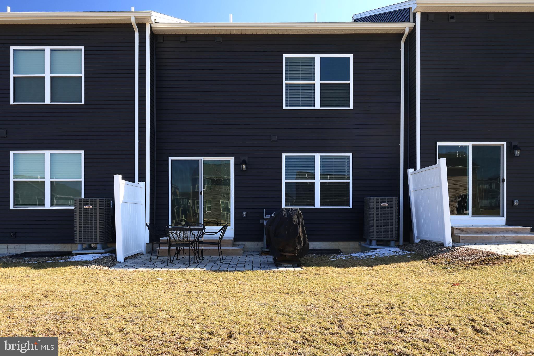 GRAYS POINTE - Residential