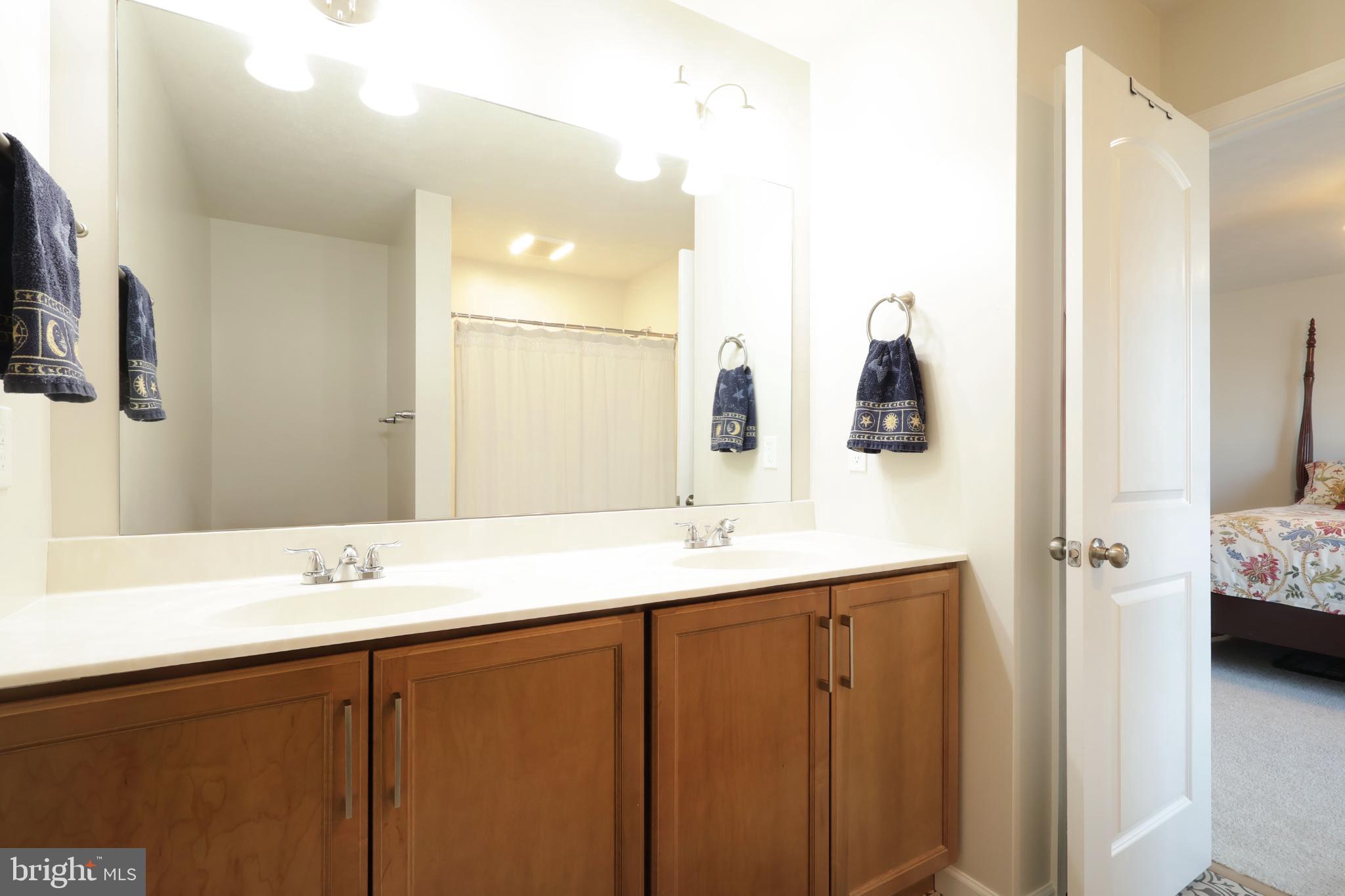 GRAYS POINTE - Residential