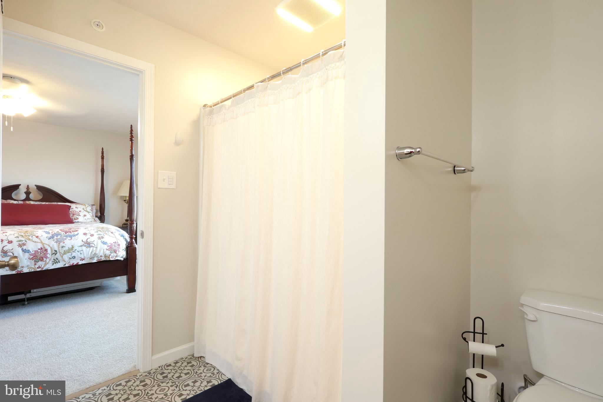 GRAYS POINTE - Residential