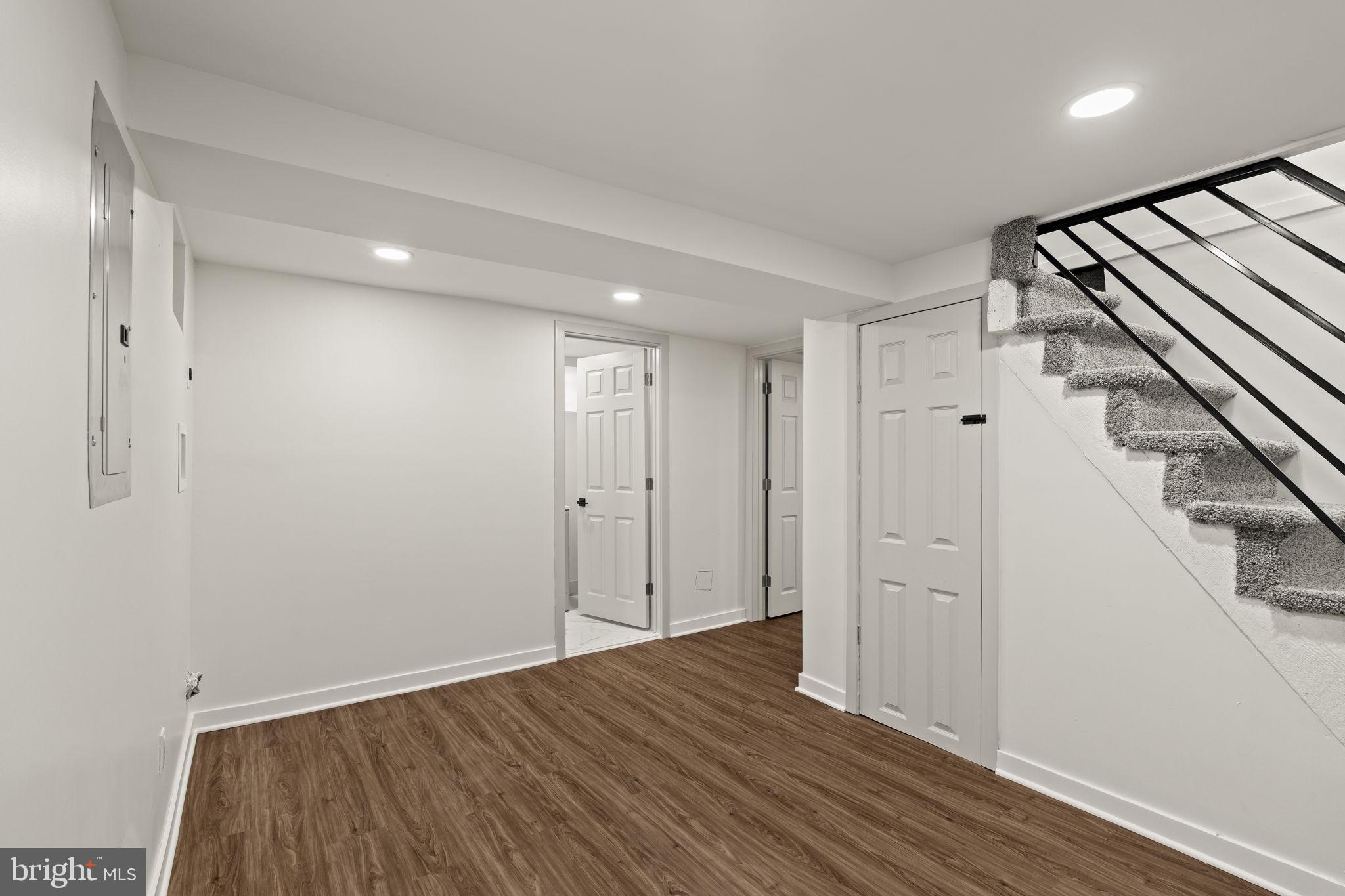 NORTHWOOD - Residential