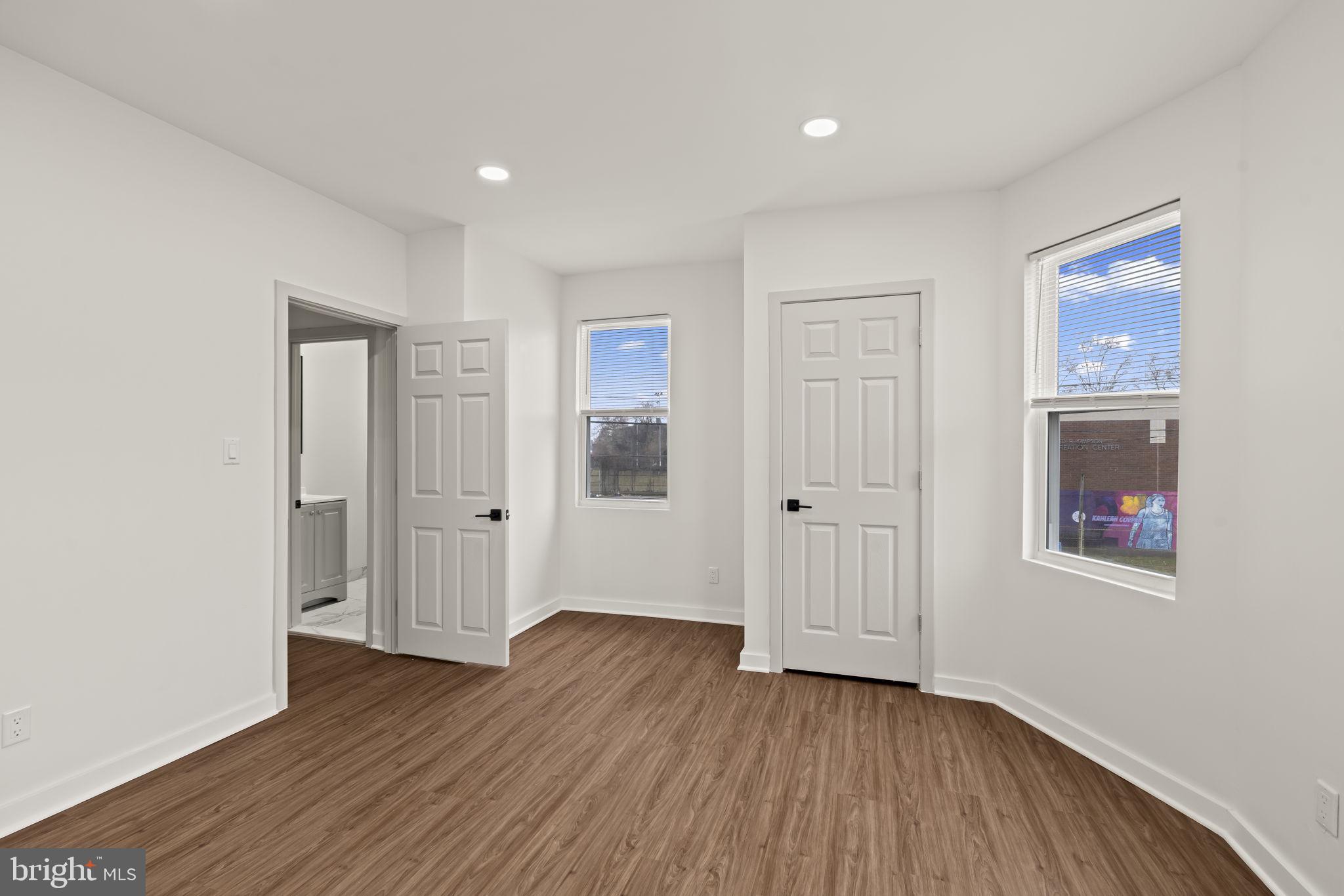 NORTHWOOD - Residential