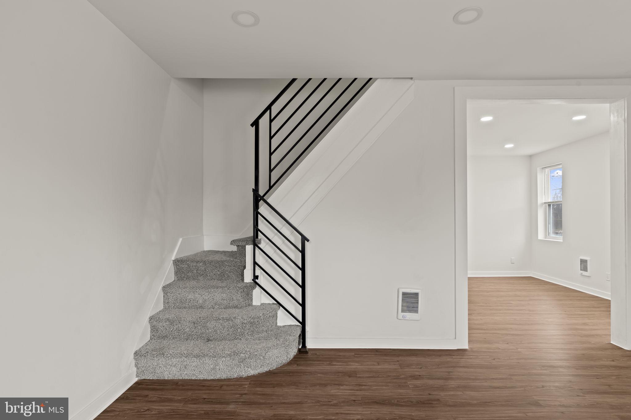 NORTHWOOD - Residential