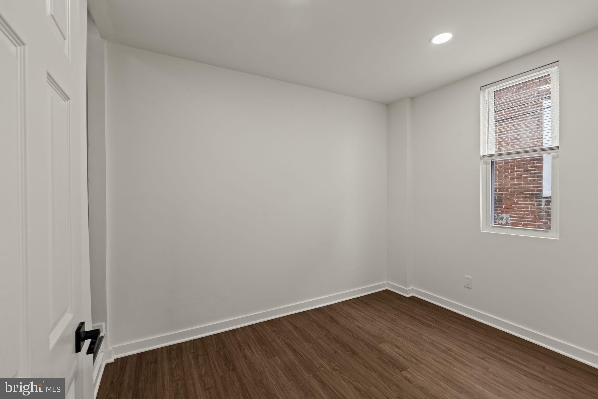 NORTHWOOD - Residential