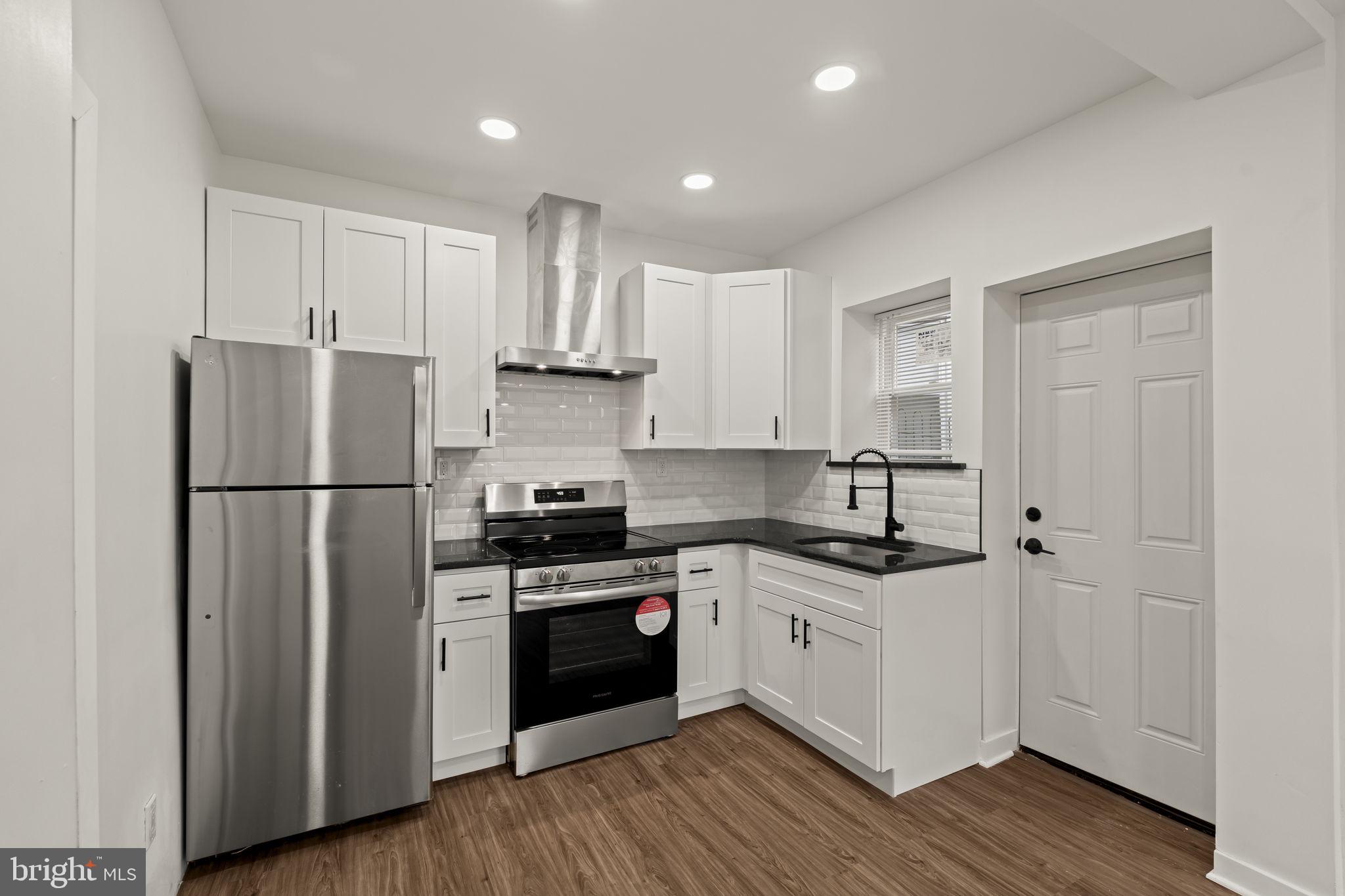 NORTHWOOD - Residential