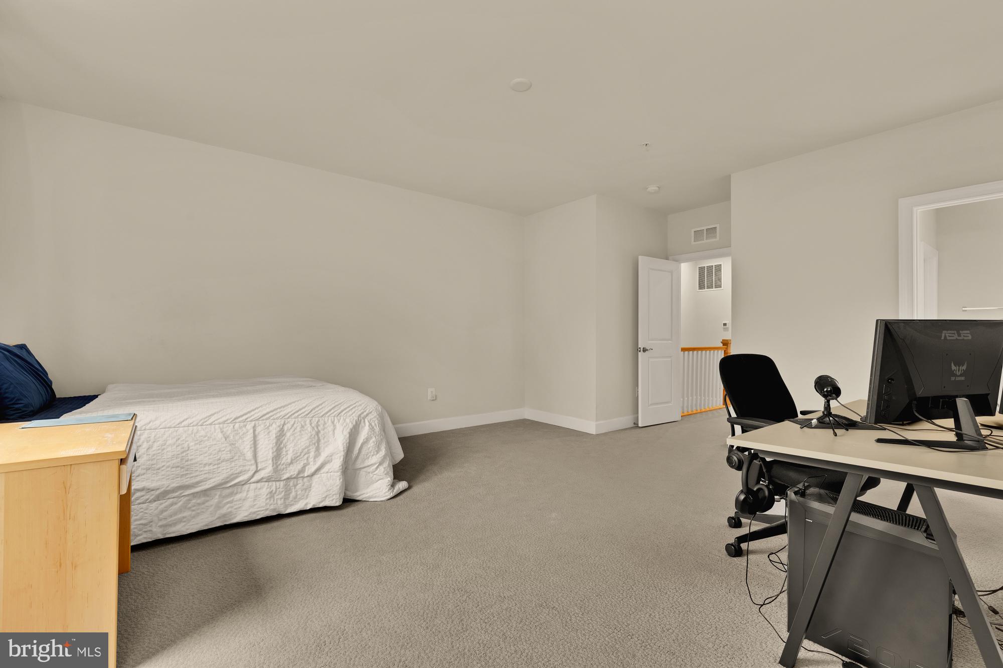 HANOVER - Residential Lease