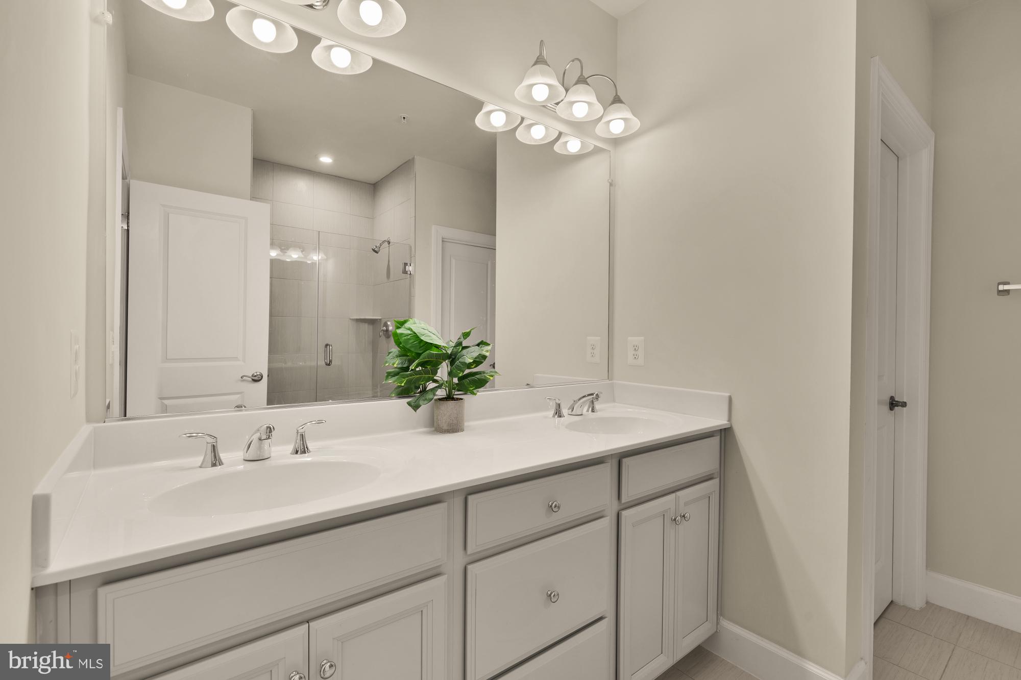 HANOVER - Residential Lease