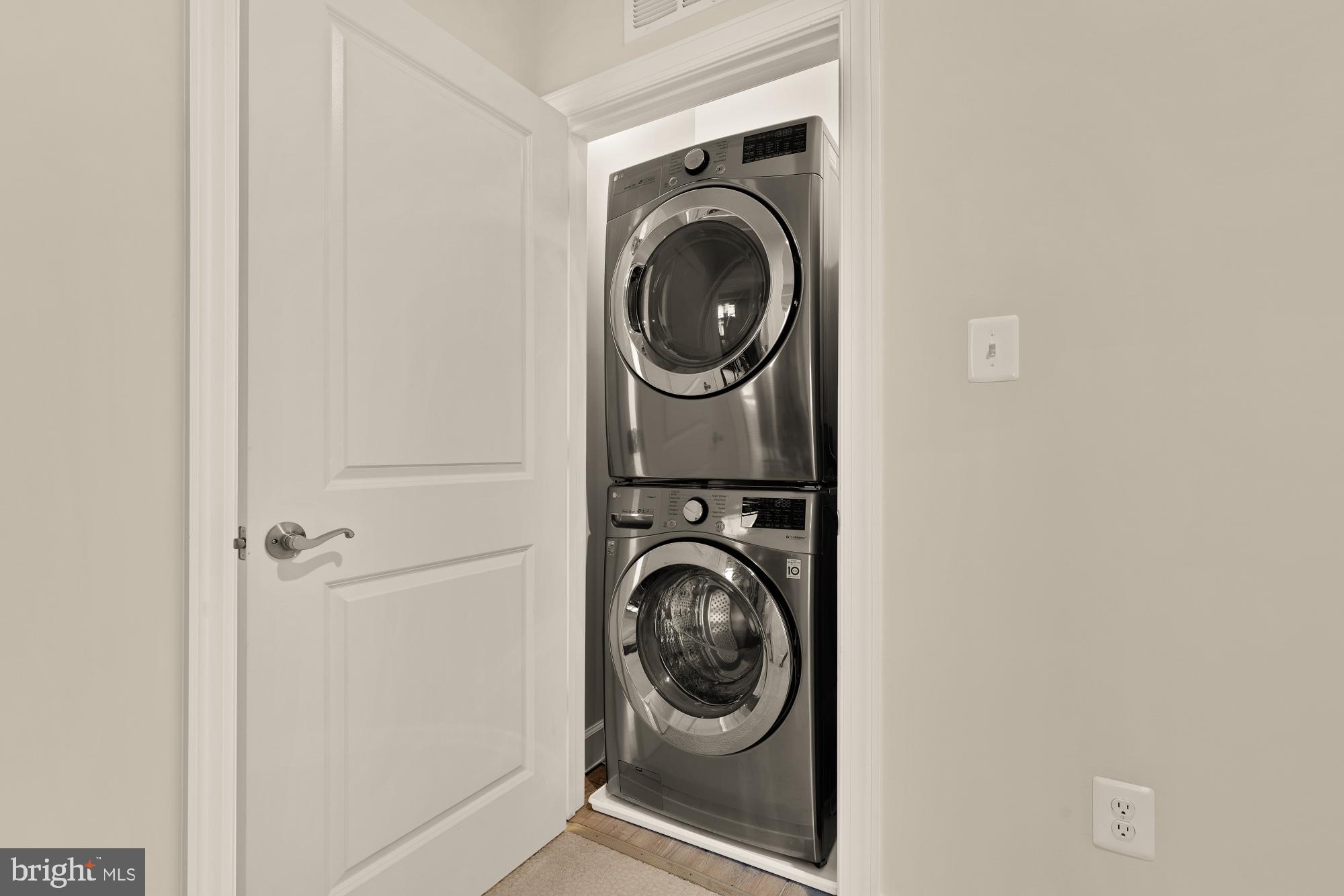 HANOVER - Residential Lease