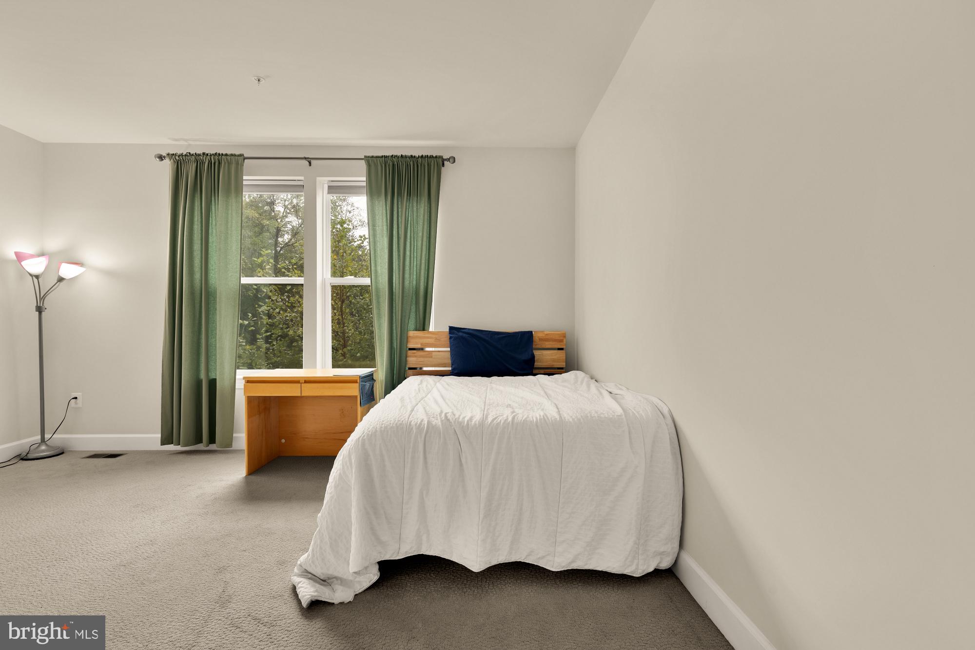 HANOVER - Residential Lease