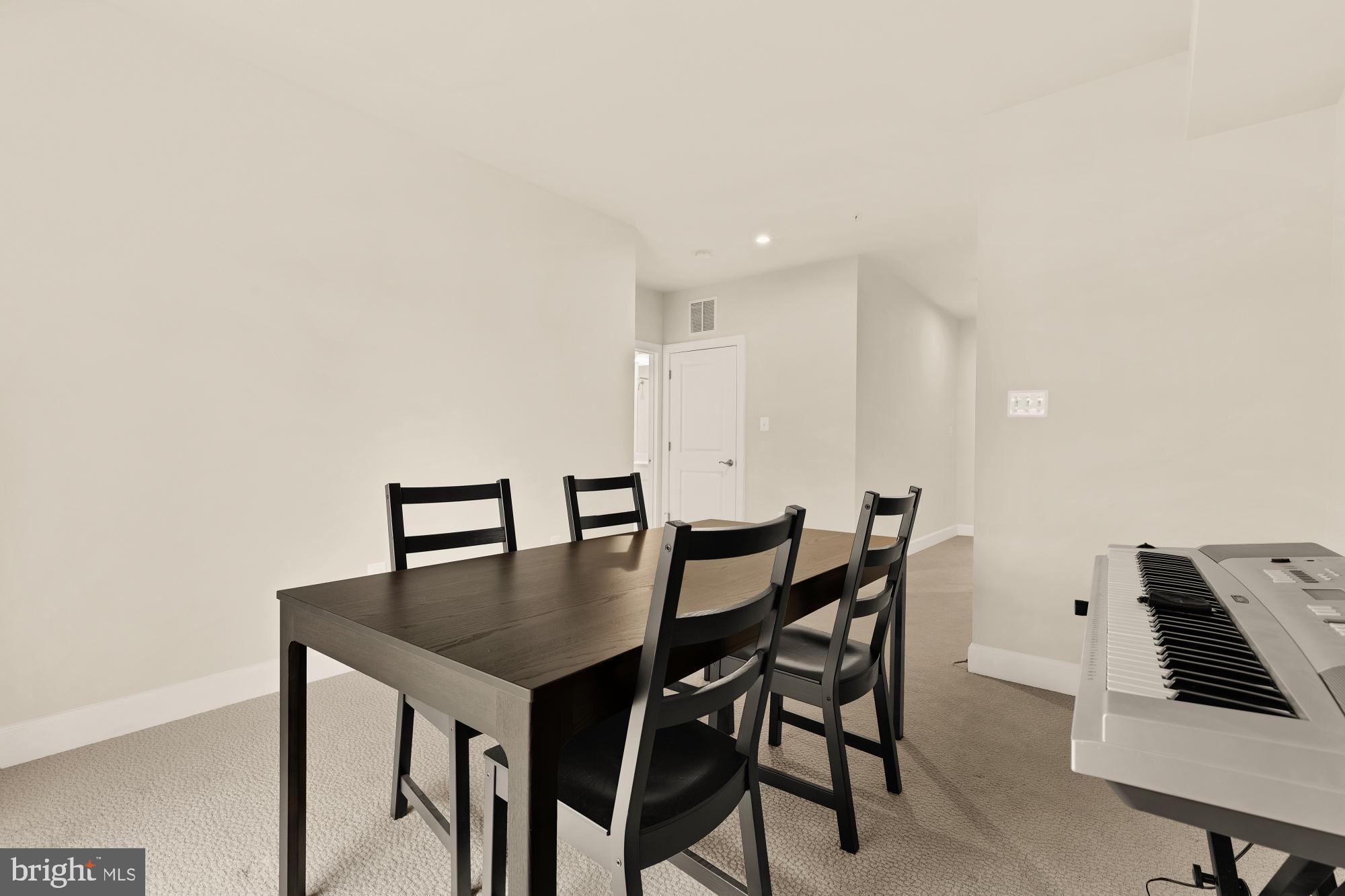 HANOVER - Residential Lease