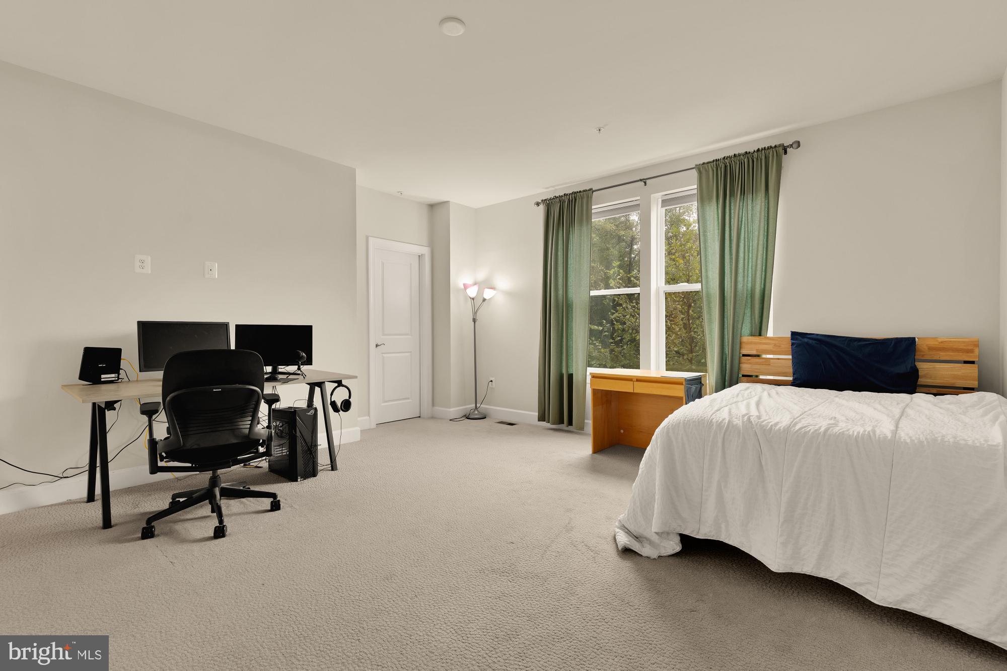 HANOVER - Residential Lease